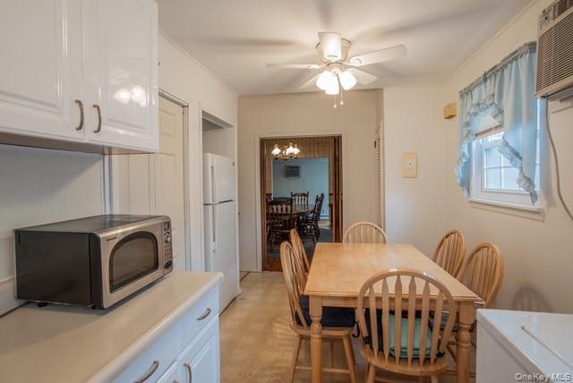 #9 photo, 10 Grand Street, Smithtown , NY 11787