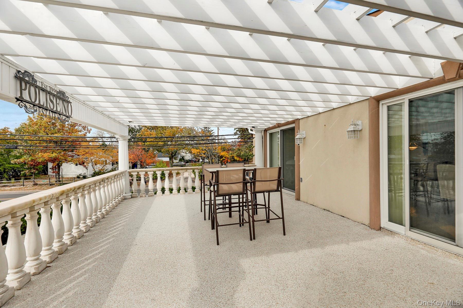 #18 photo, 330 Bayville Avenue, Bayville , NY 11709