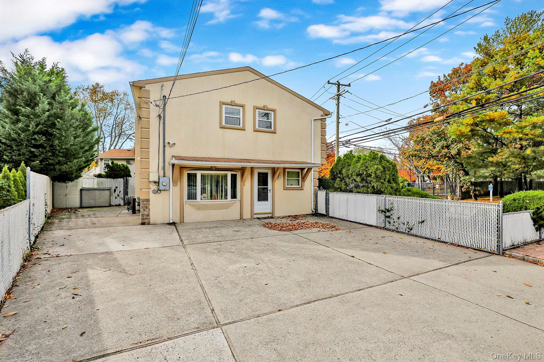 #5 photo, 330 Bayville Avenue, Bayville , NY 11709