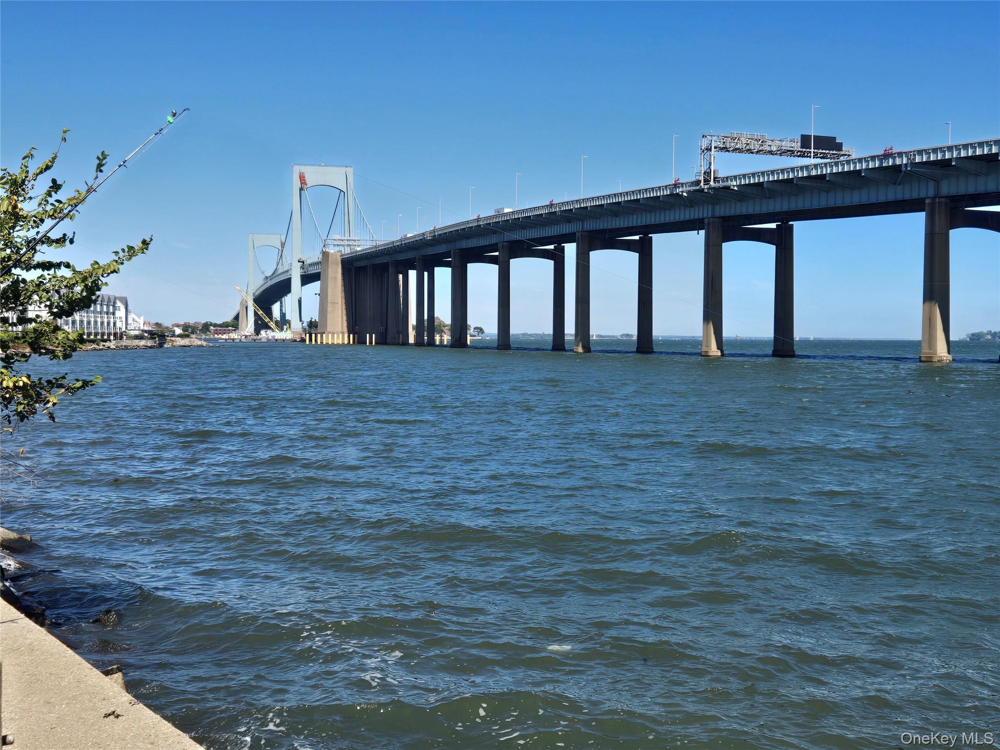 #8 photo, 10-33 Burton Street, كوينز Beechhurst , NY 11357