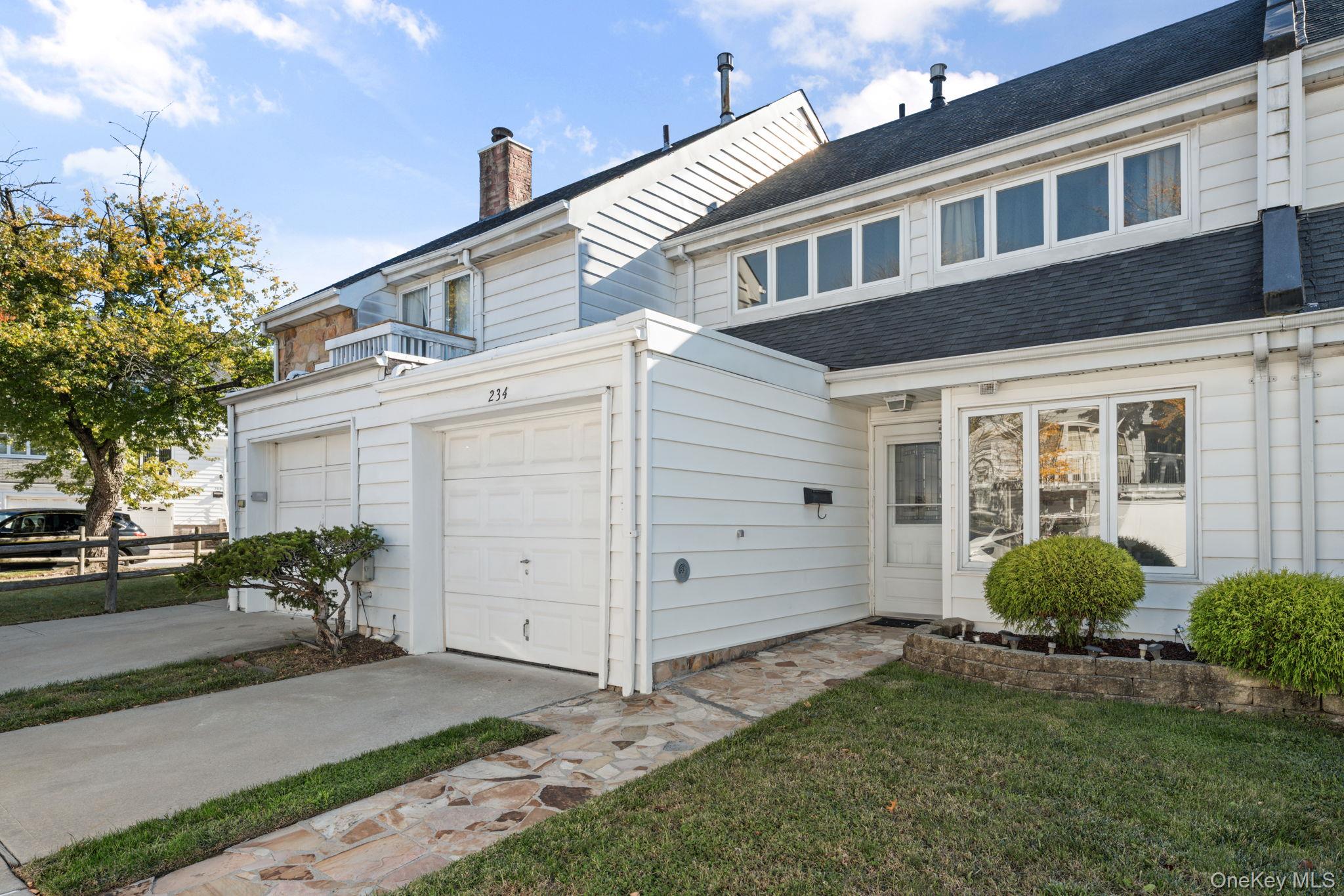 #18 photo, 234 Dover Green, Staten Island , NY 10213