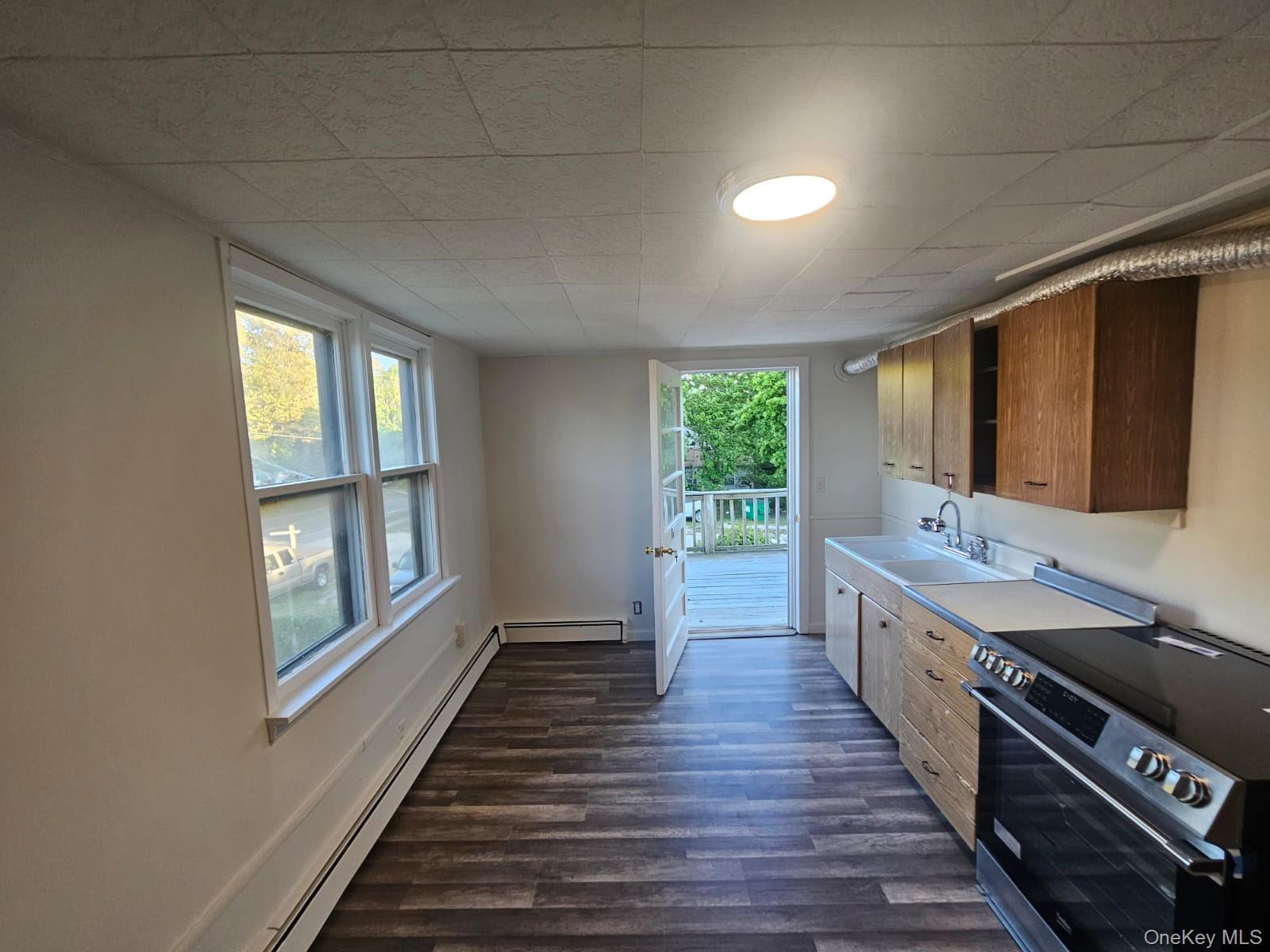 #4 photo, 134 Ponquogue Avenue, Hampton Bays , NY 11946