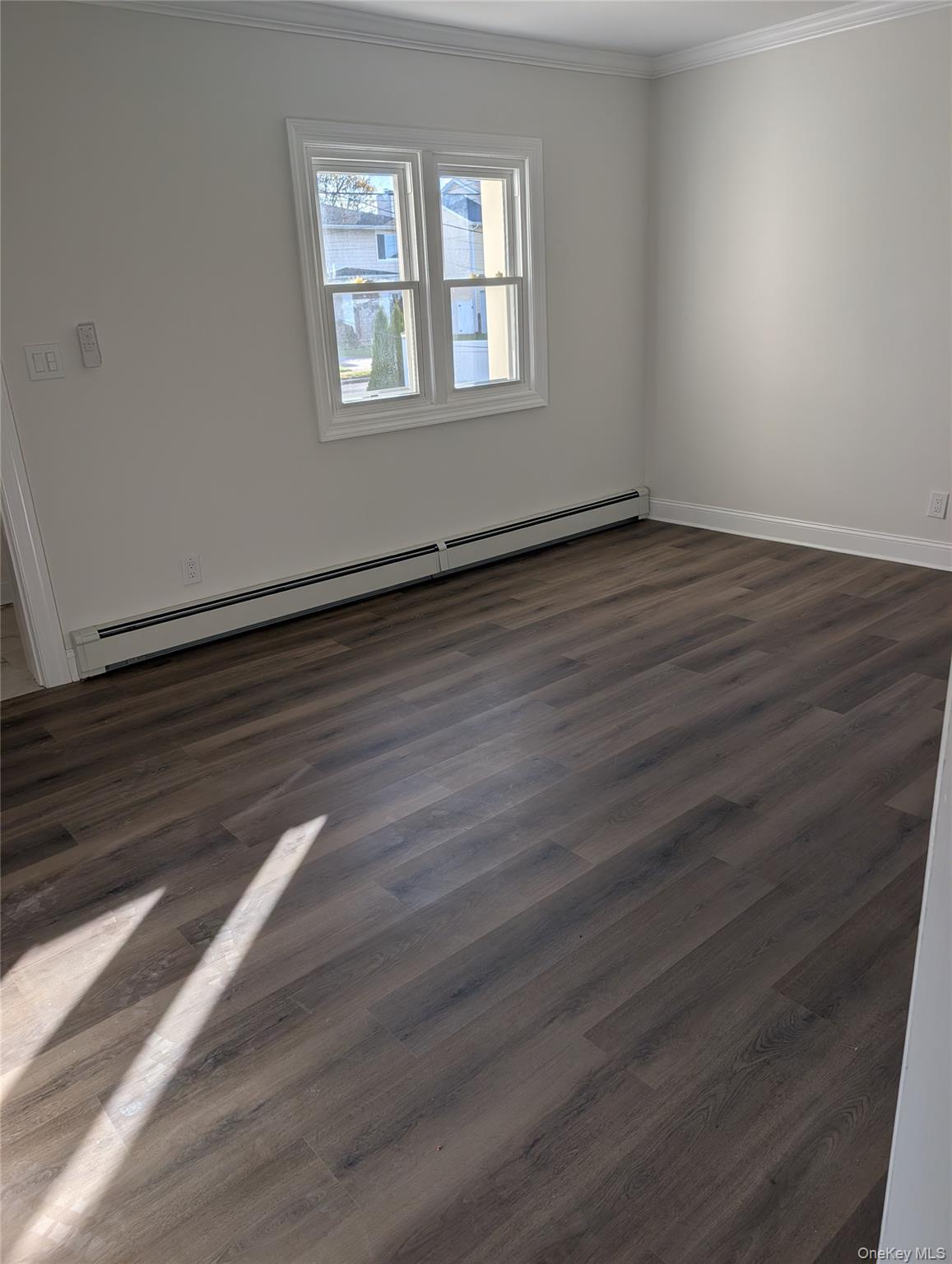 #7 photo, 22 Murray Road, Hicksville , NY 11801