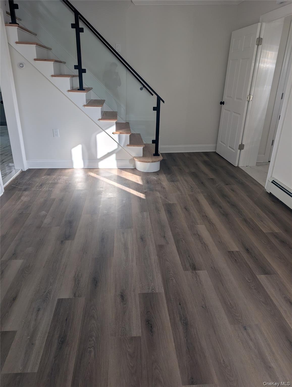 #8 photo, 22 Murray Road, Hicksville , NY 11801