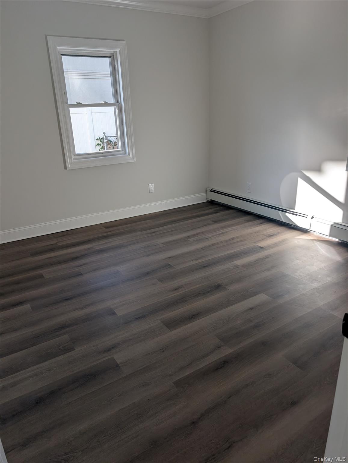 #9 photo, 22 Murray Road, Hicksville , NY 11801