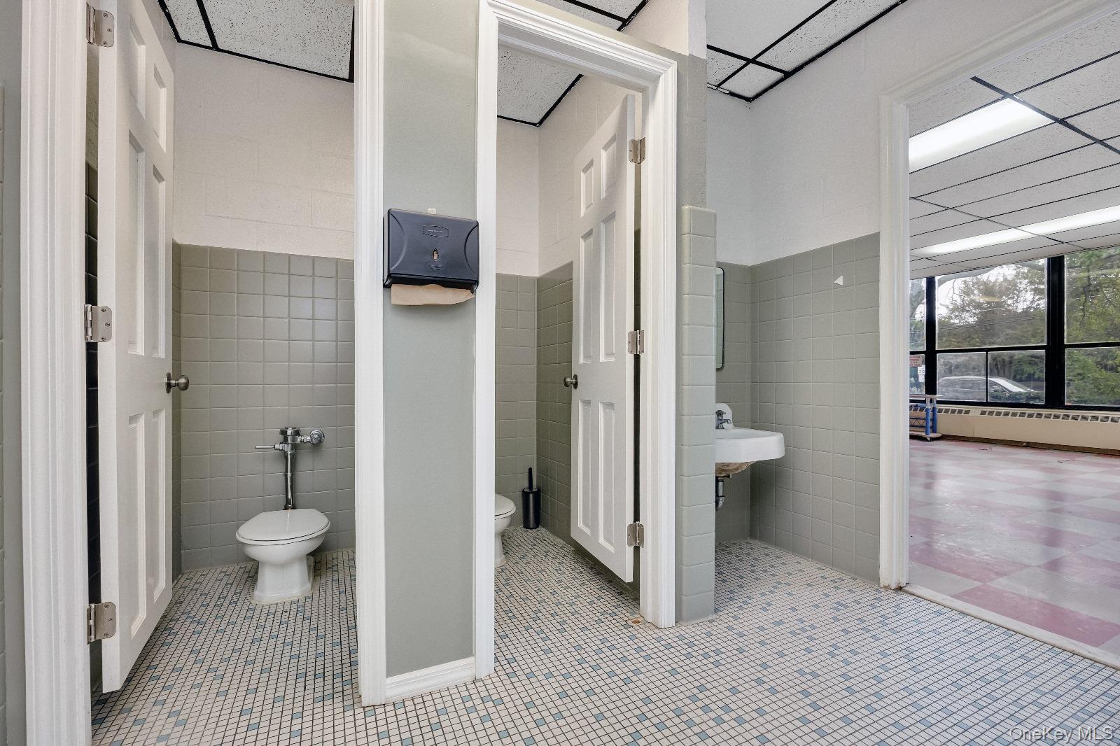 #18 photo, 81 S Long Beach Avenue, Freeport , NY 11520