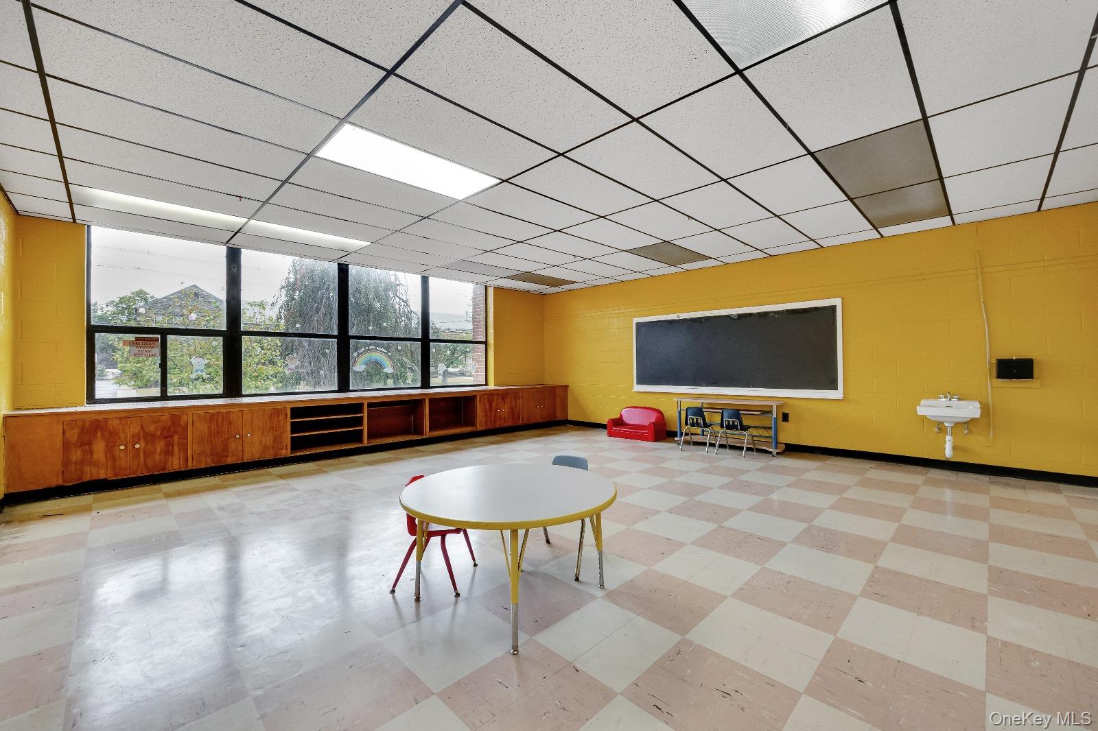 #19 photo, 81 S Long Beach Avenue, Freeport , NY 11520