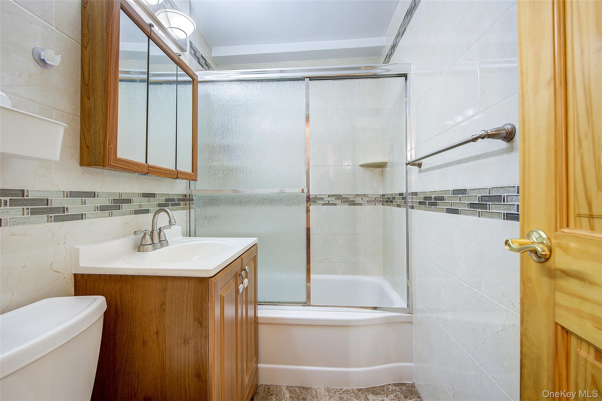 #20 photo, 9810 64 Avenue, Rego Park , NY 11374