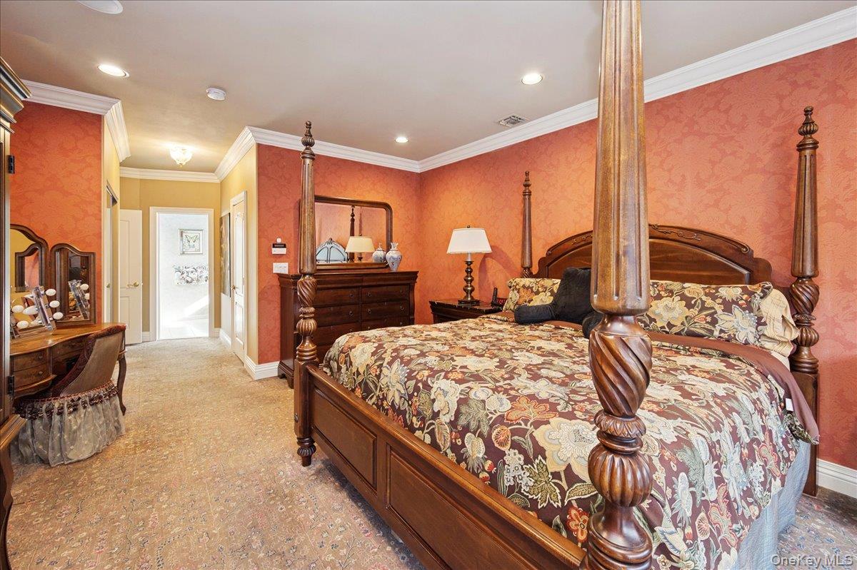 #20 photo, 51 Windwatch Dr. Drive, Hauppauge , NY 11788