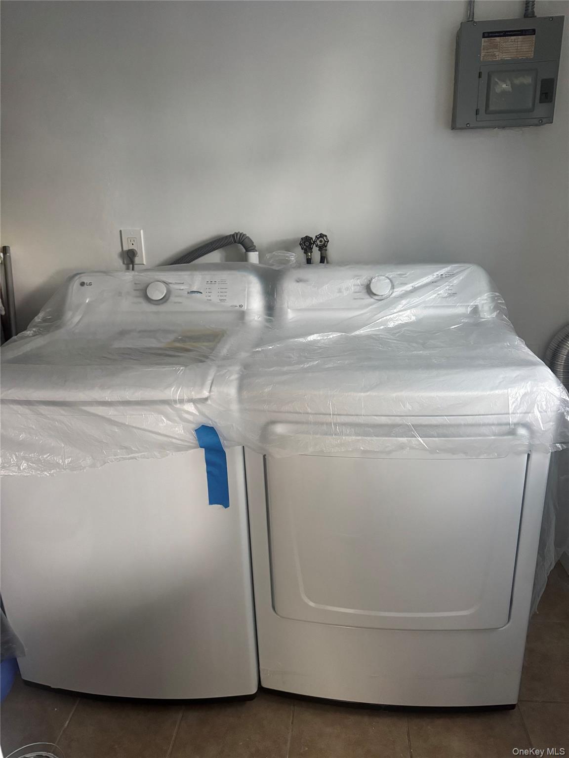 #13 photo, 216 E Hudson Street, Long Beach , NY 11561