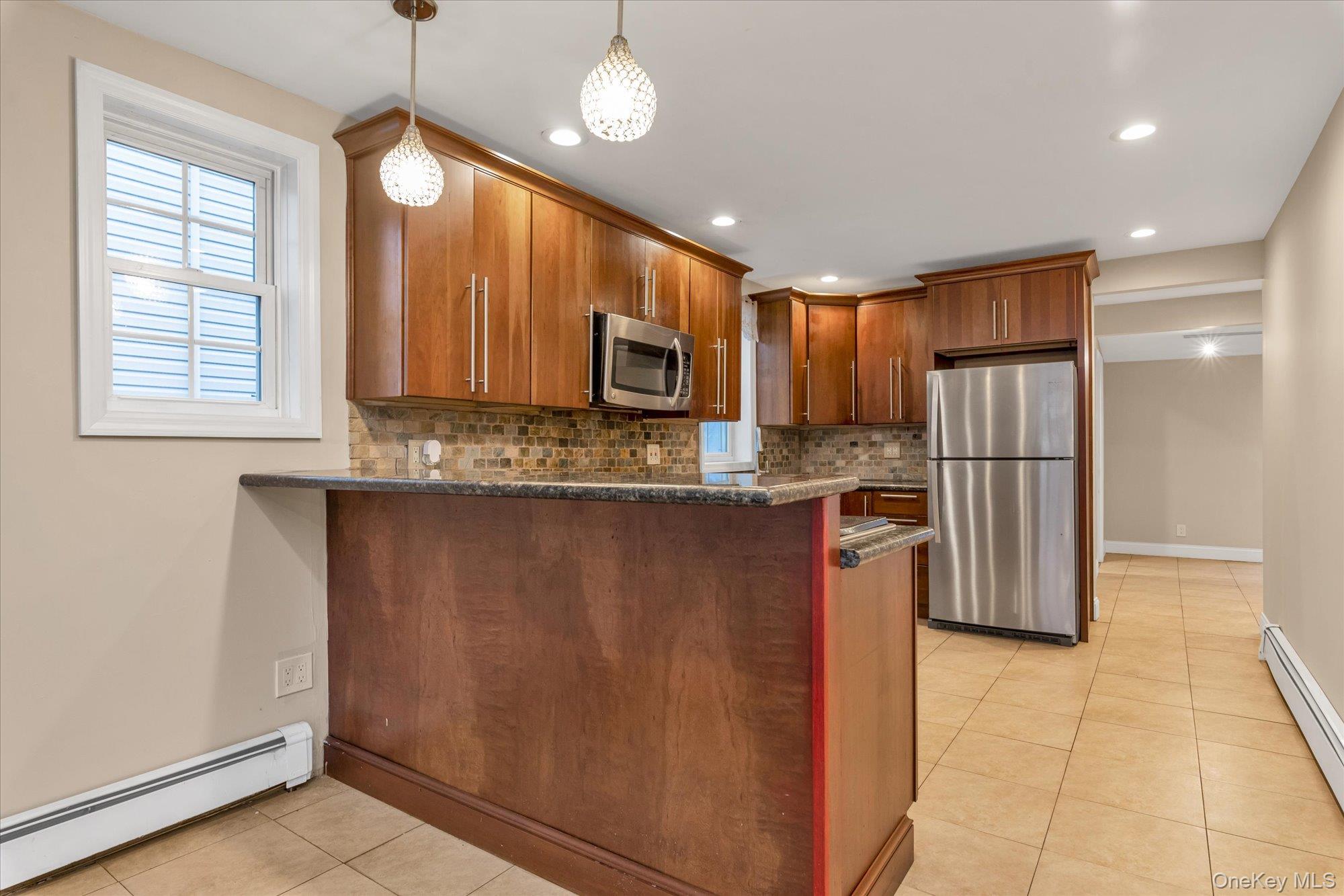 #6 photo, 719 Lincoln Street, Baldwin , NY 11510