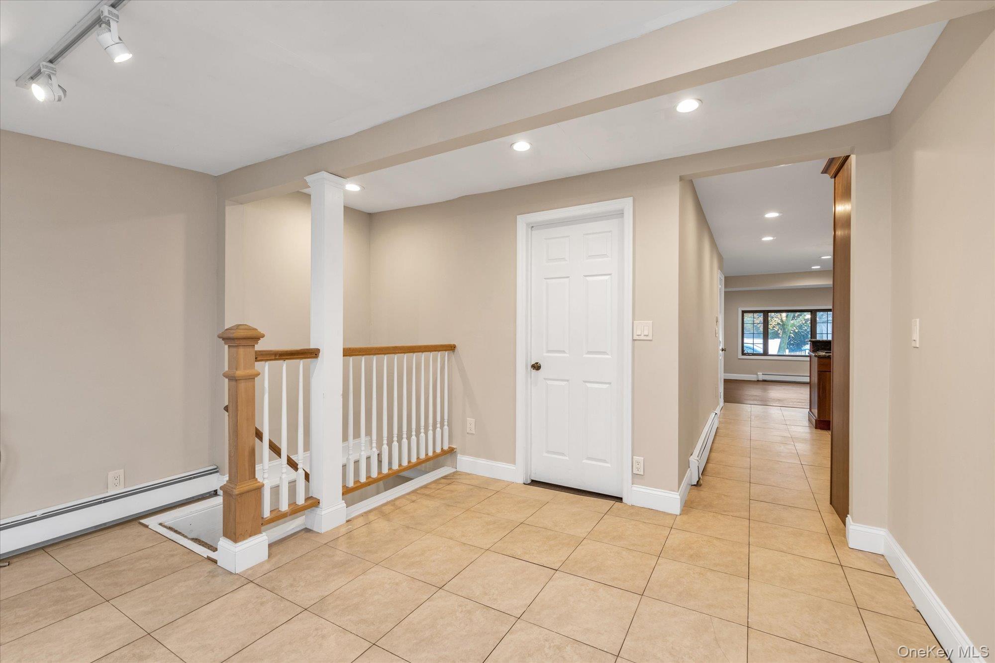 #9 photo, 719 Lincoln Street, Baldwin , NY 11510