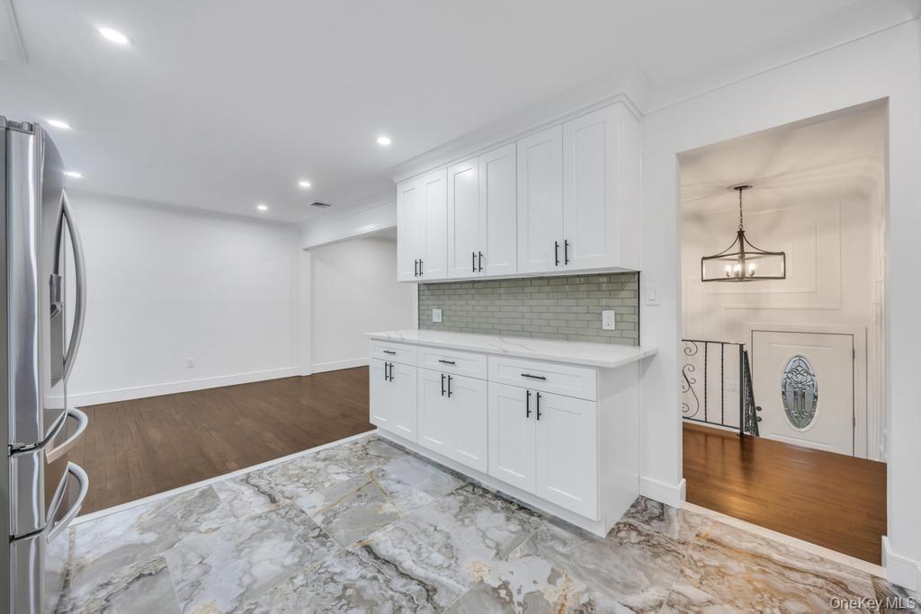 #12 photo, 331 Gillette Street, Dix Hills , NY 11746