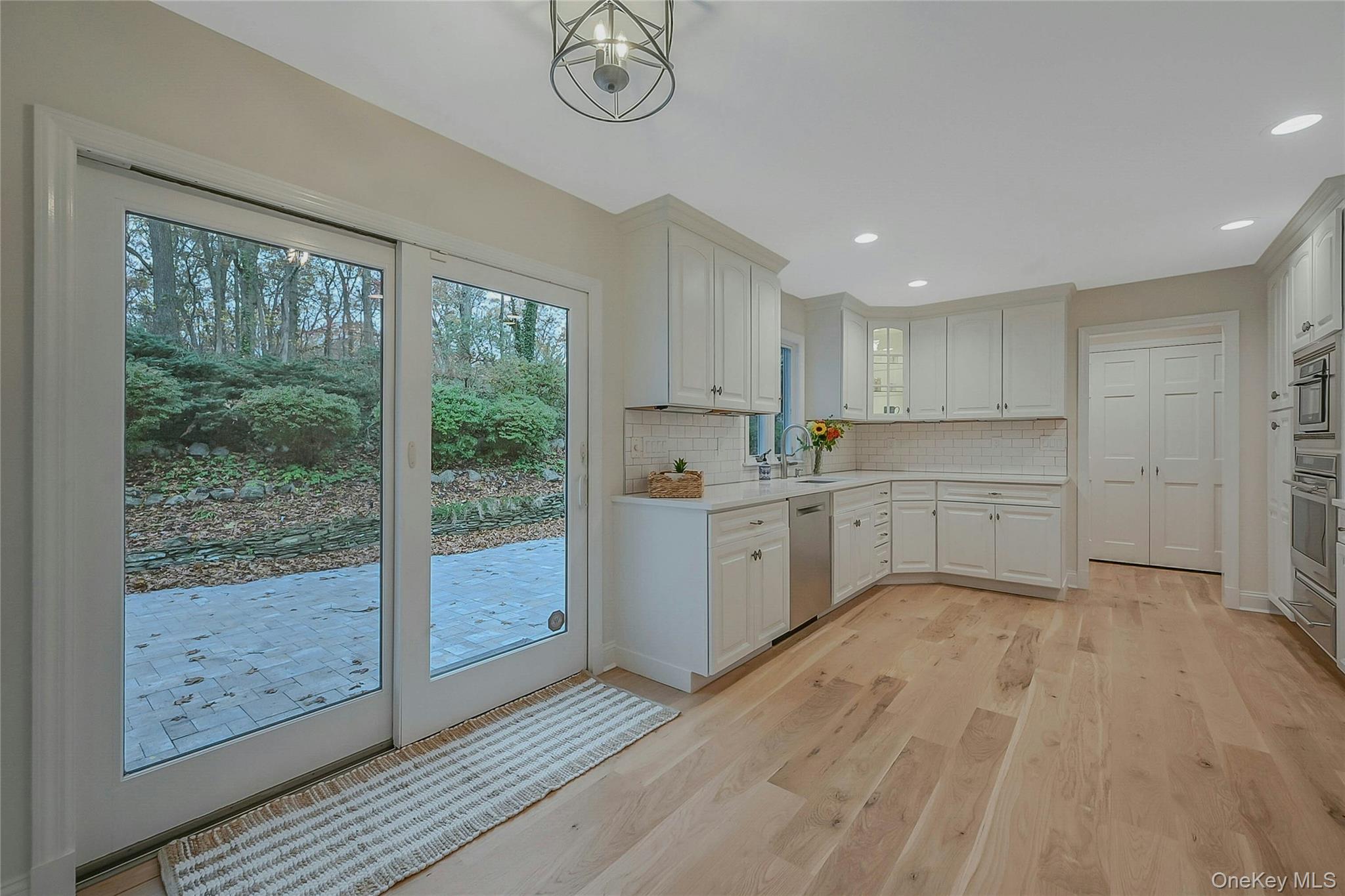 #13 photo, 43 Edcris Lane, Huntington , NY 11743