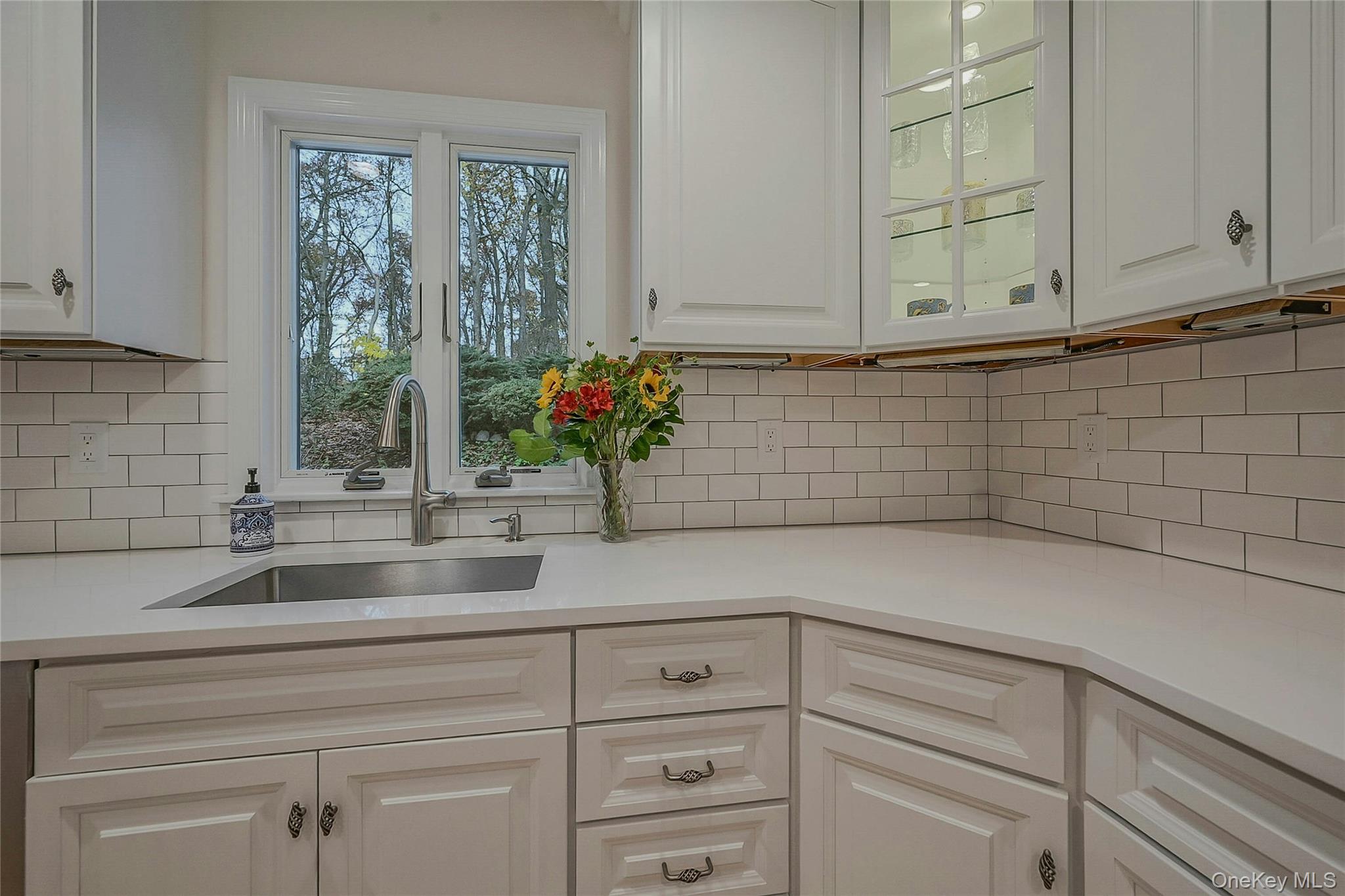 #16 photo, 43 Edcris Lane, Huntington , NY 11743