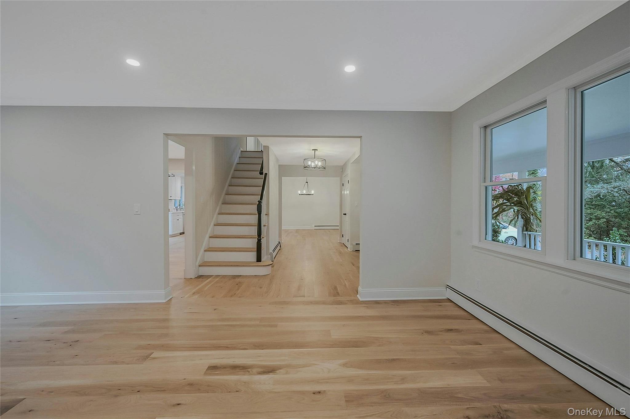 #17 photo, 43 Edcris Lane, Huntington , NY 11743