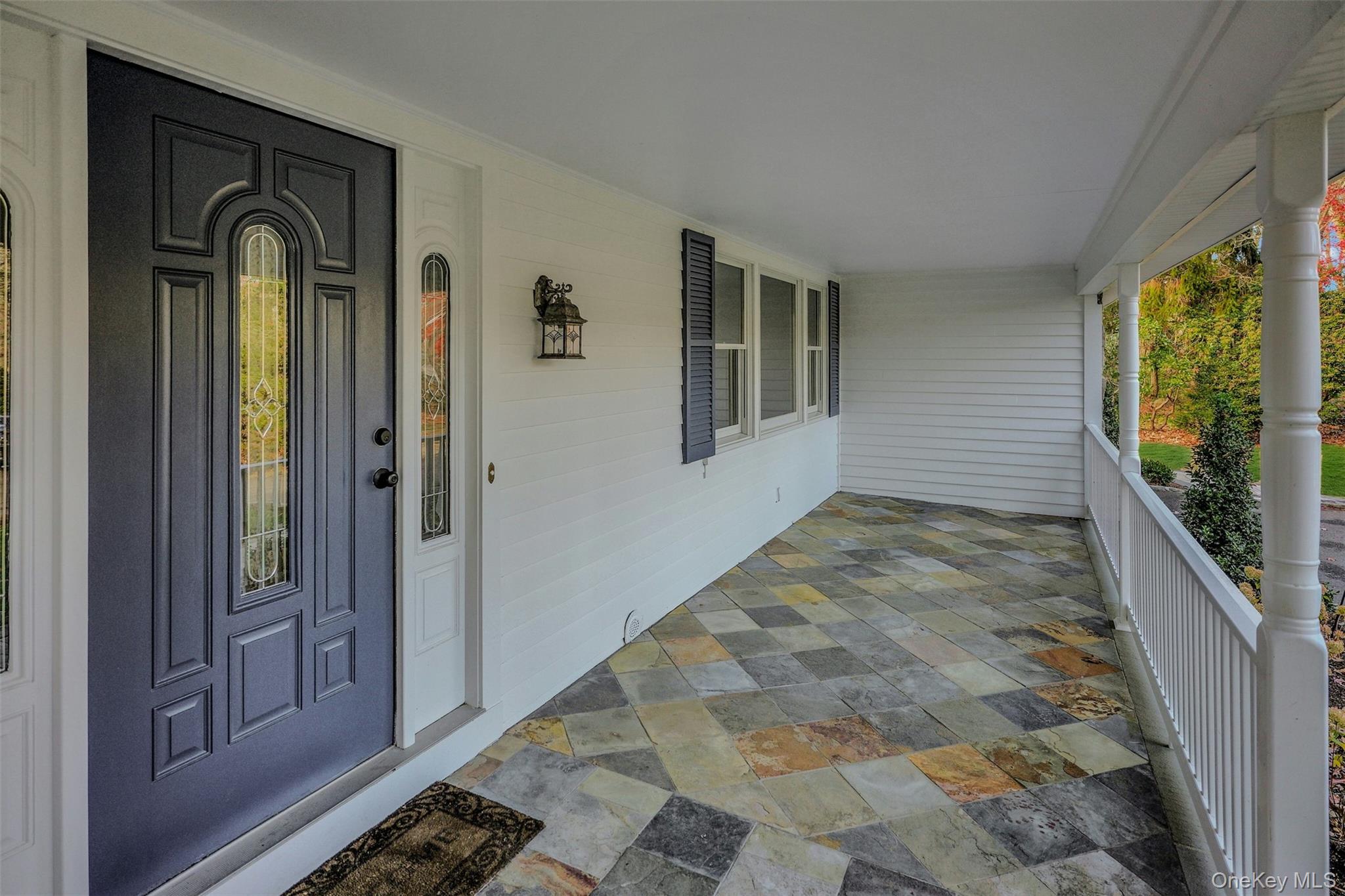 #4 photo, 43 Edcris Lane, Huntington , NY 11743