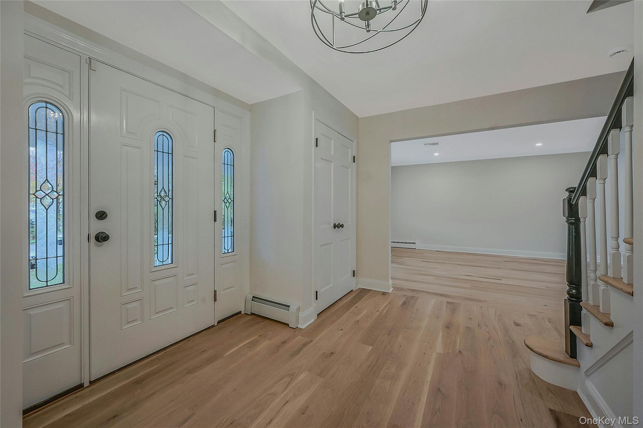 #5 photo, 43 Edcris Lane, Huntington , NY 11743