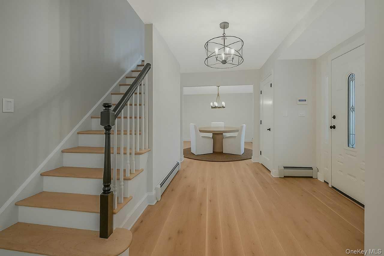 #6 photo, 43 Edcris Lane, Huntington , NY 11743