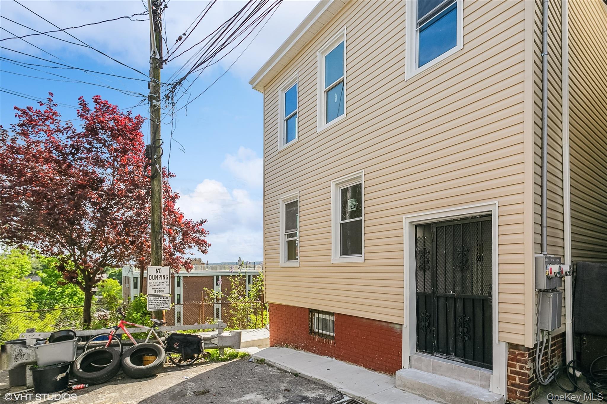 #2 photo, 15 Stewart Place, Yonkers , NY 10701