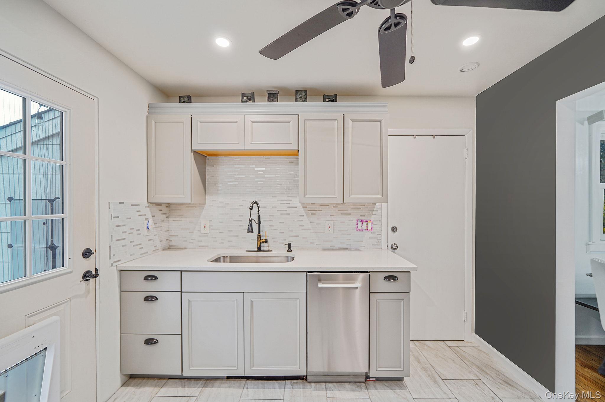 #11 photo, 307 Jefferson Drive, Mastic Beach , NY 11951