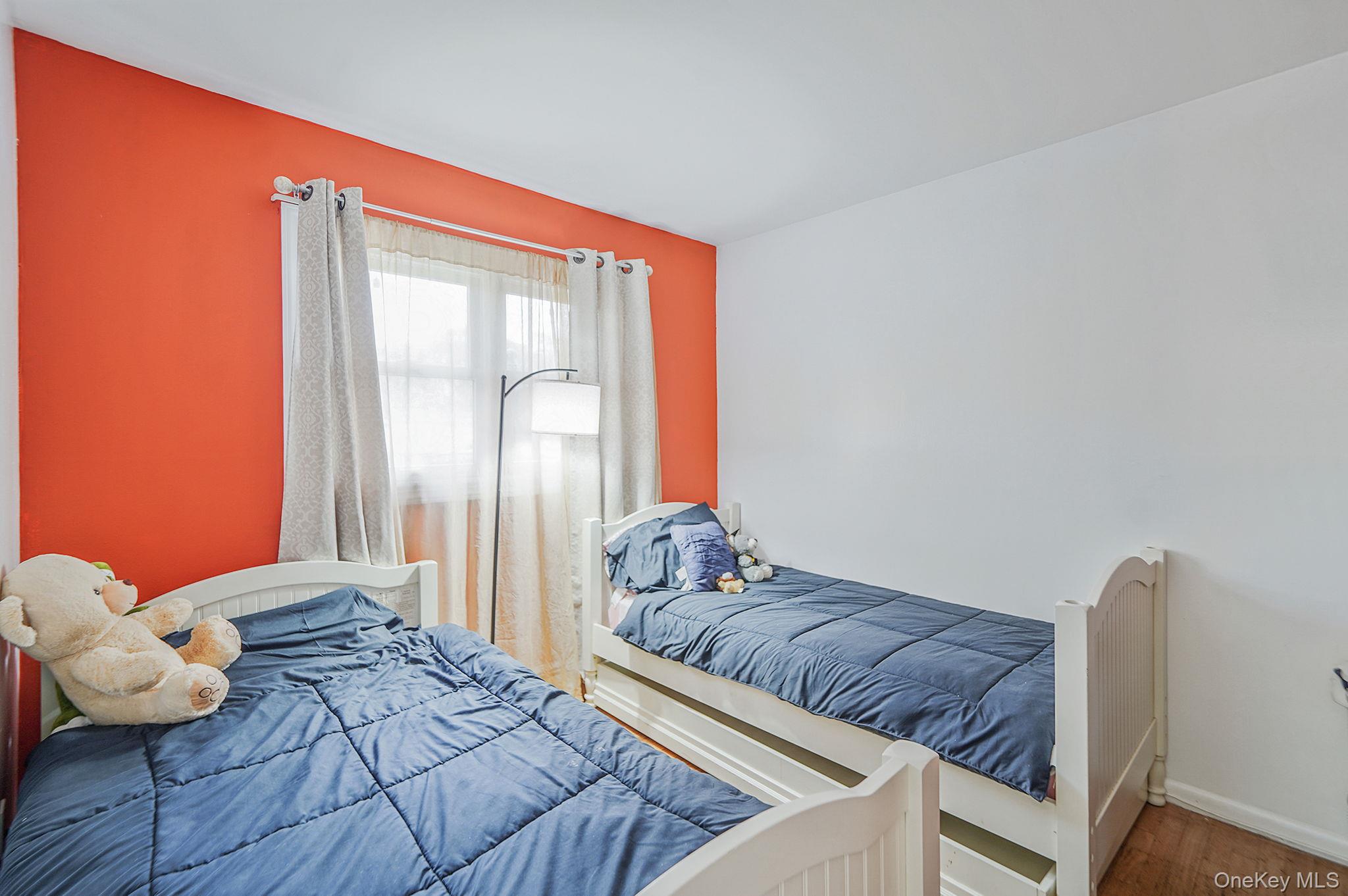 #16 photo, 307 Jefferson Drive, Mastic Beach , NY 11951