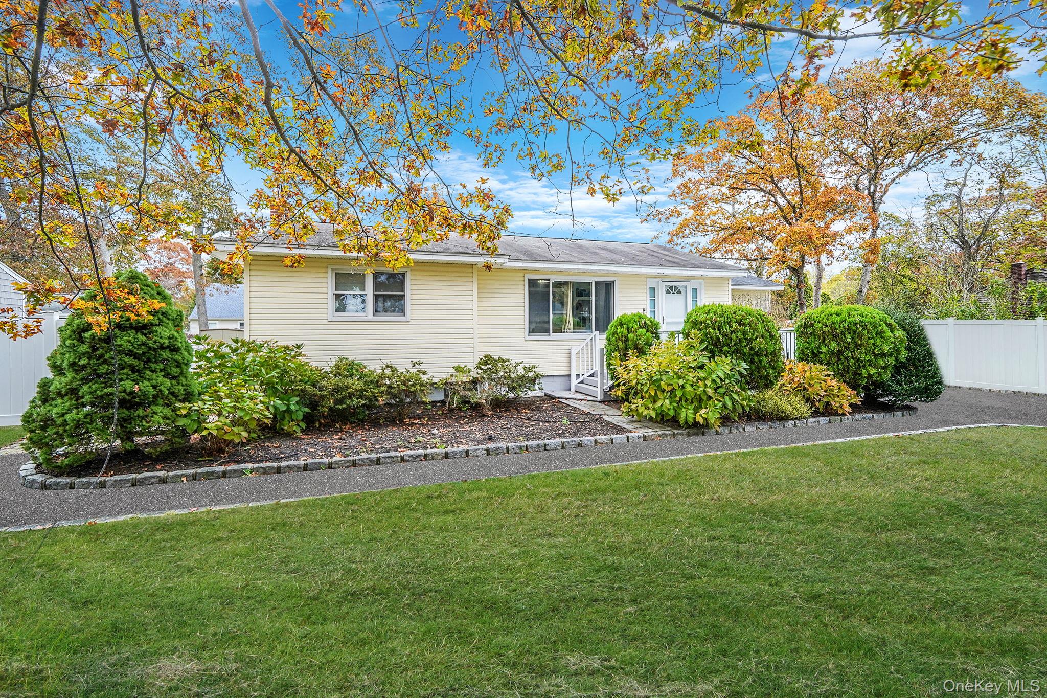 #2 photo, 307 Jefferson Drive, Mastic Beach , NY 11951