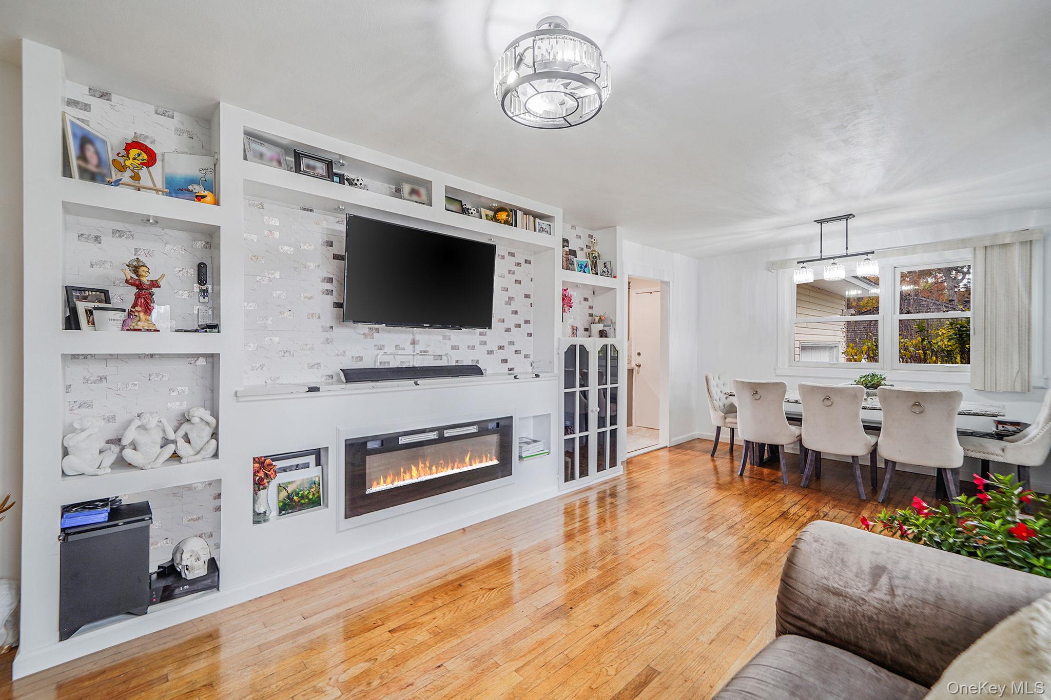 #3 photo, 307 Jefferson Drive, Mastic Beach , NY 11951