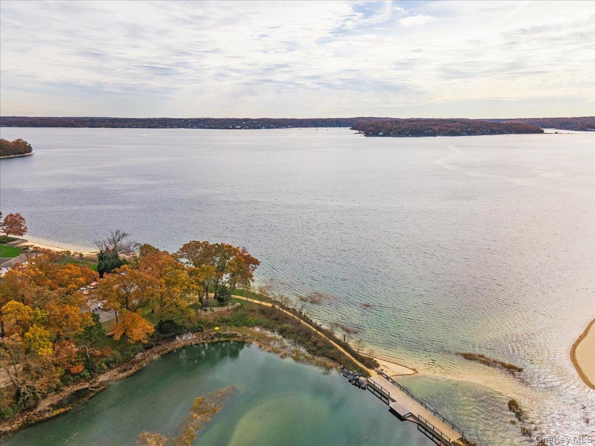 #10 photo, 117 Locust Lane, Northport , NY 11768