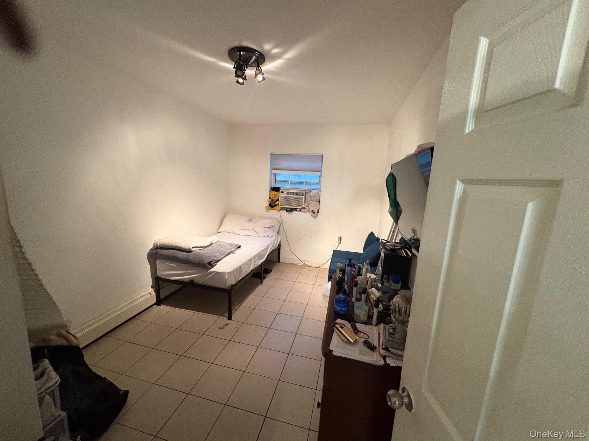 #6 photo, 410 E 141st Street, Bronx , NY 10454