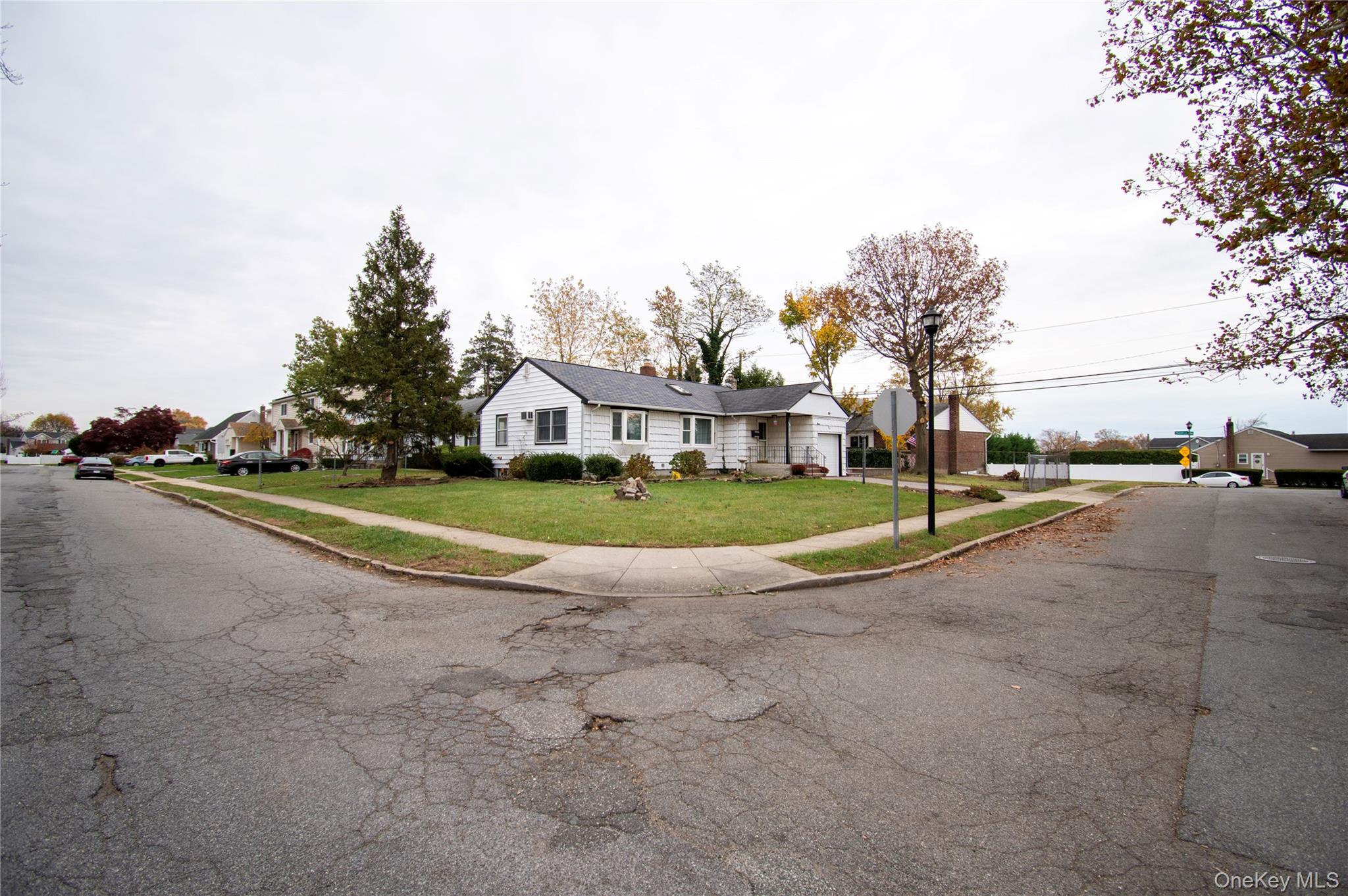 #4 photo, 650 Bryant Street, East Meadow , NY 11554