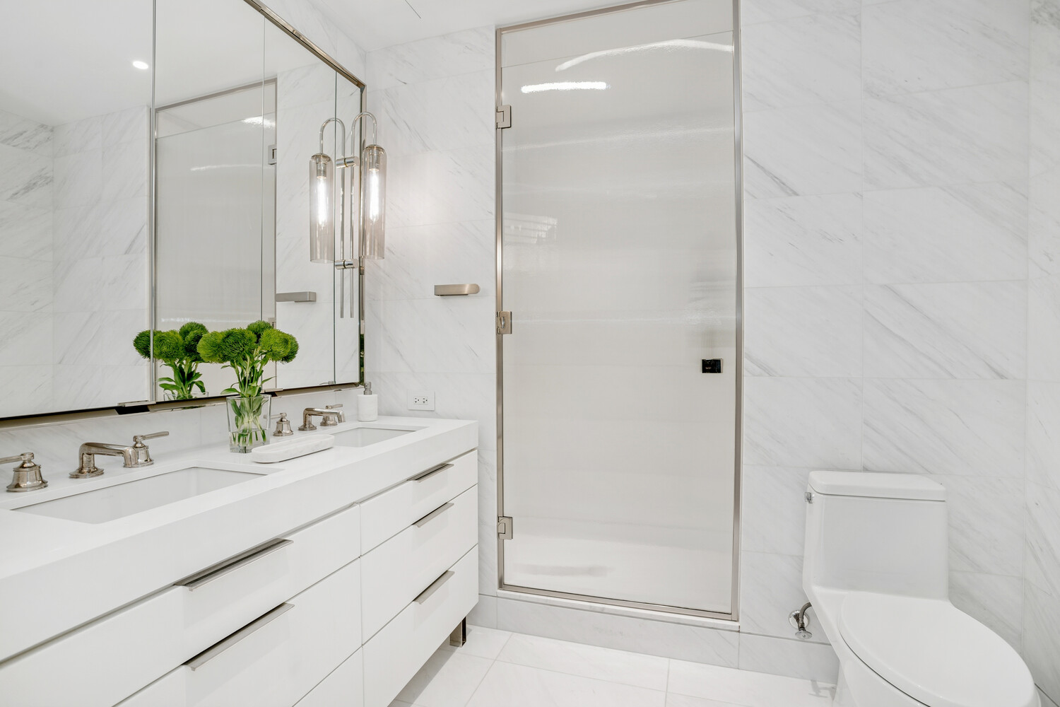 #7 photo, 212 W 72ND Street, Lincoln Square , NY 10023