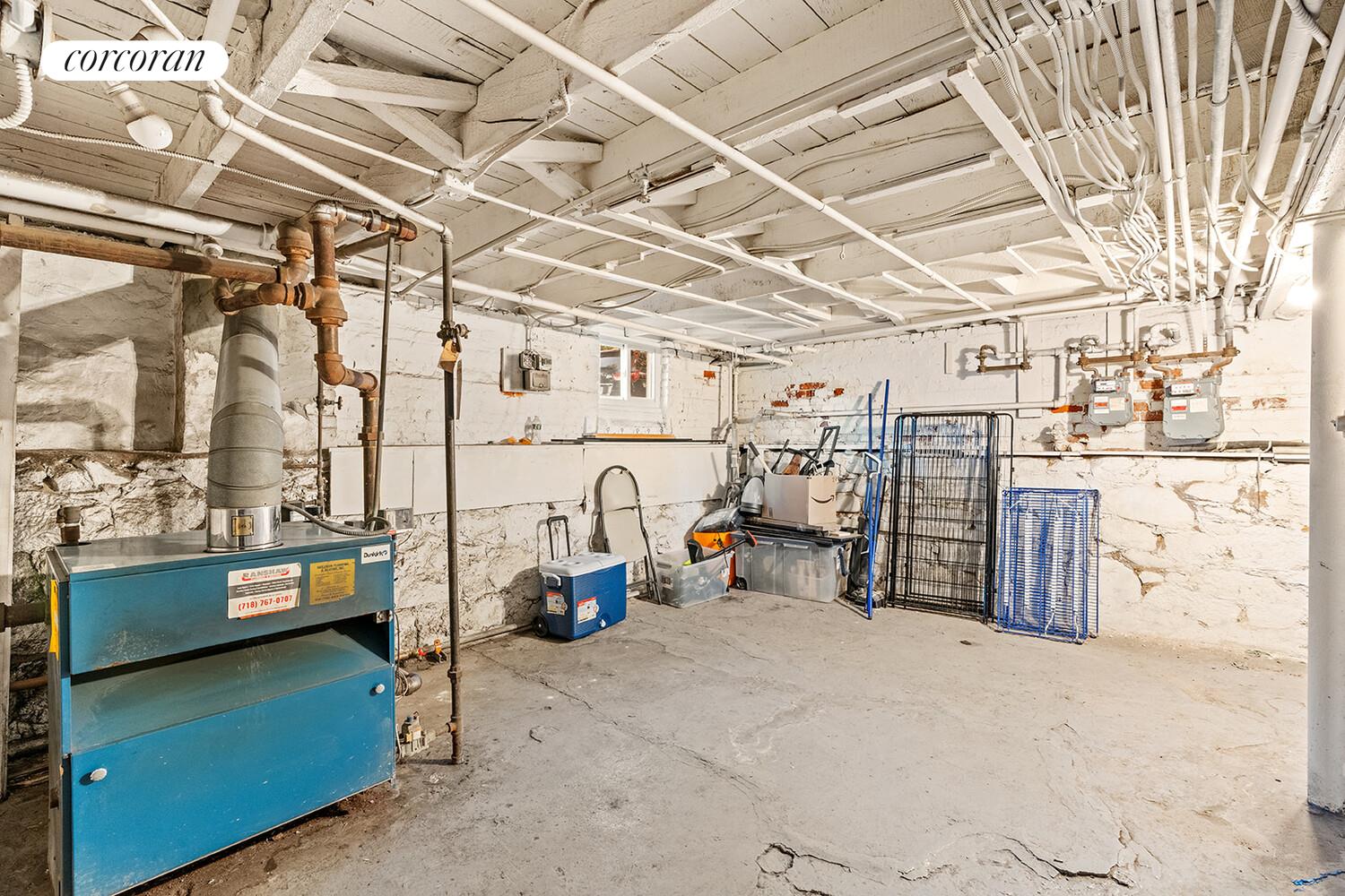 #9 photo, 53-31 WOODSIDE Avenue, Woodside , NY 11377