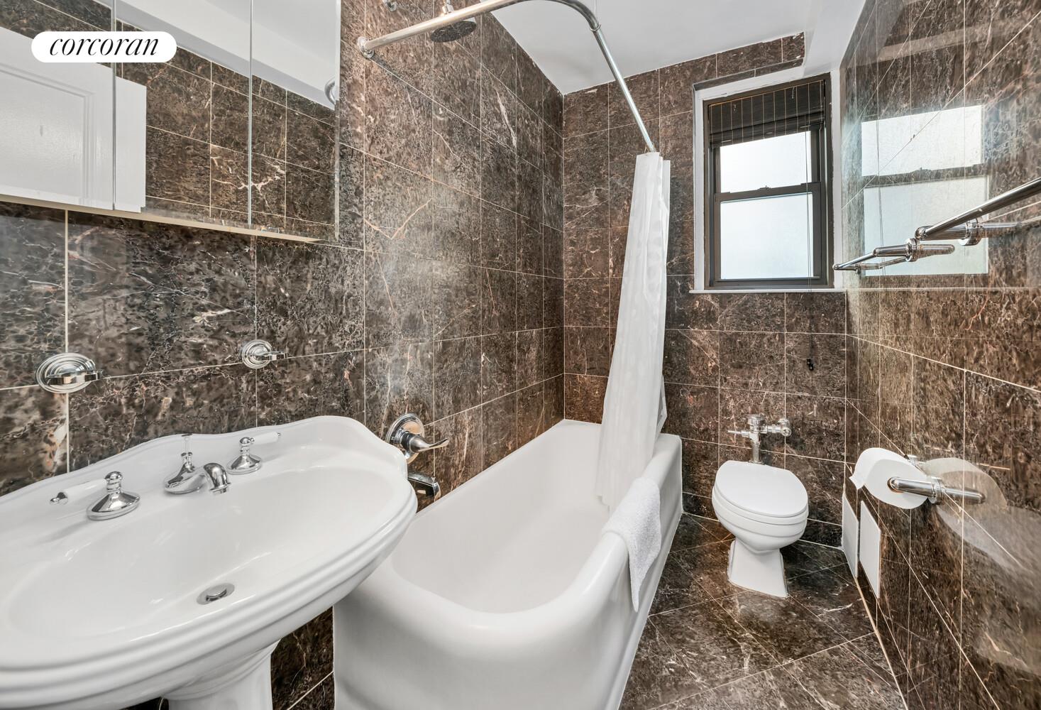 #6 photo, New York City, Lenox Hill , NY 10021