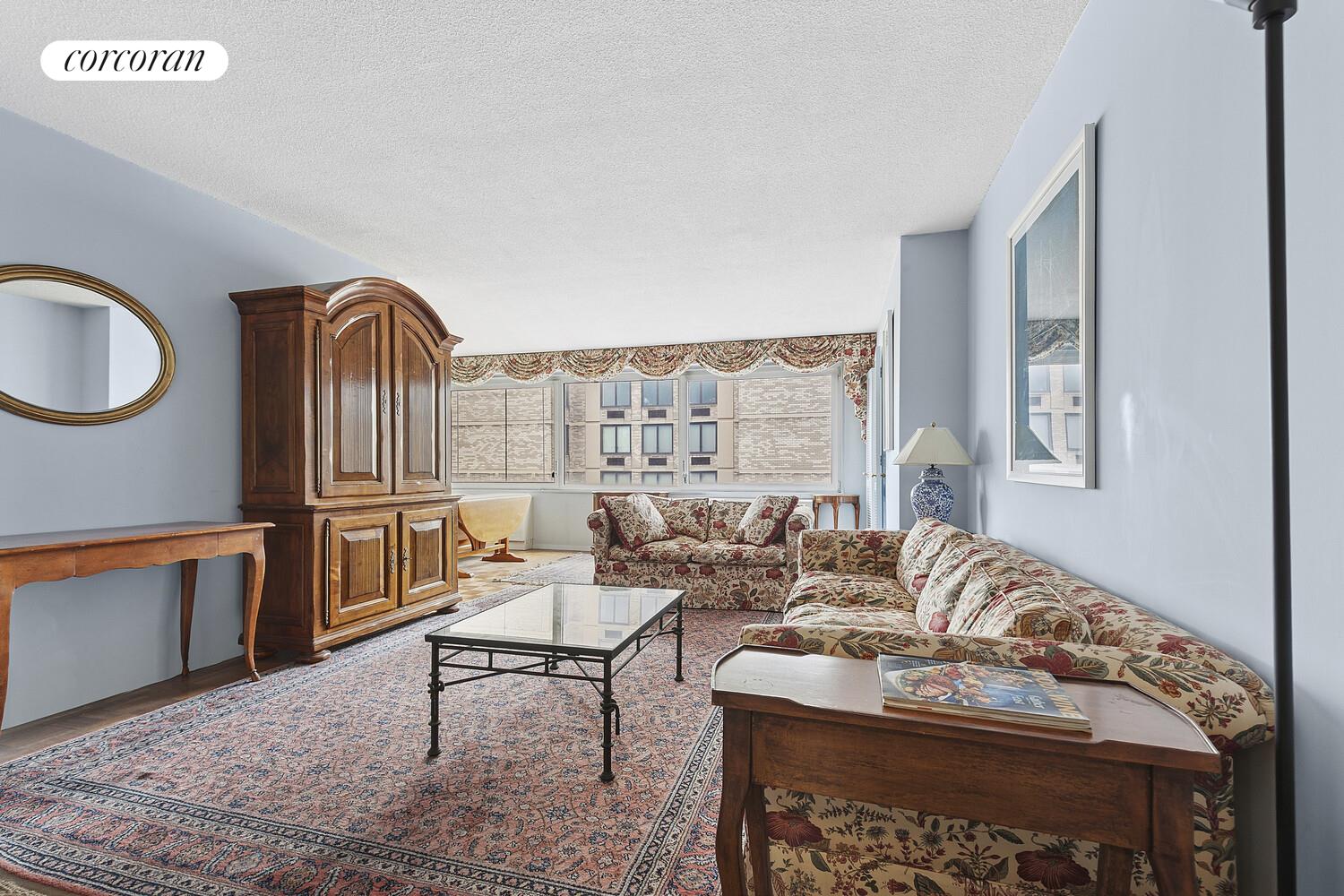 #1 photo, 1065 PARK Avenue, Carnegie Hill , NY 10128