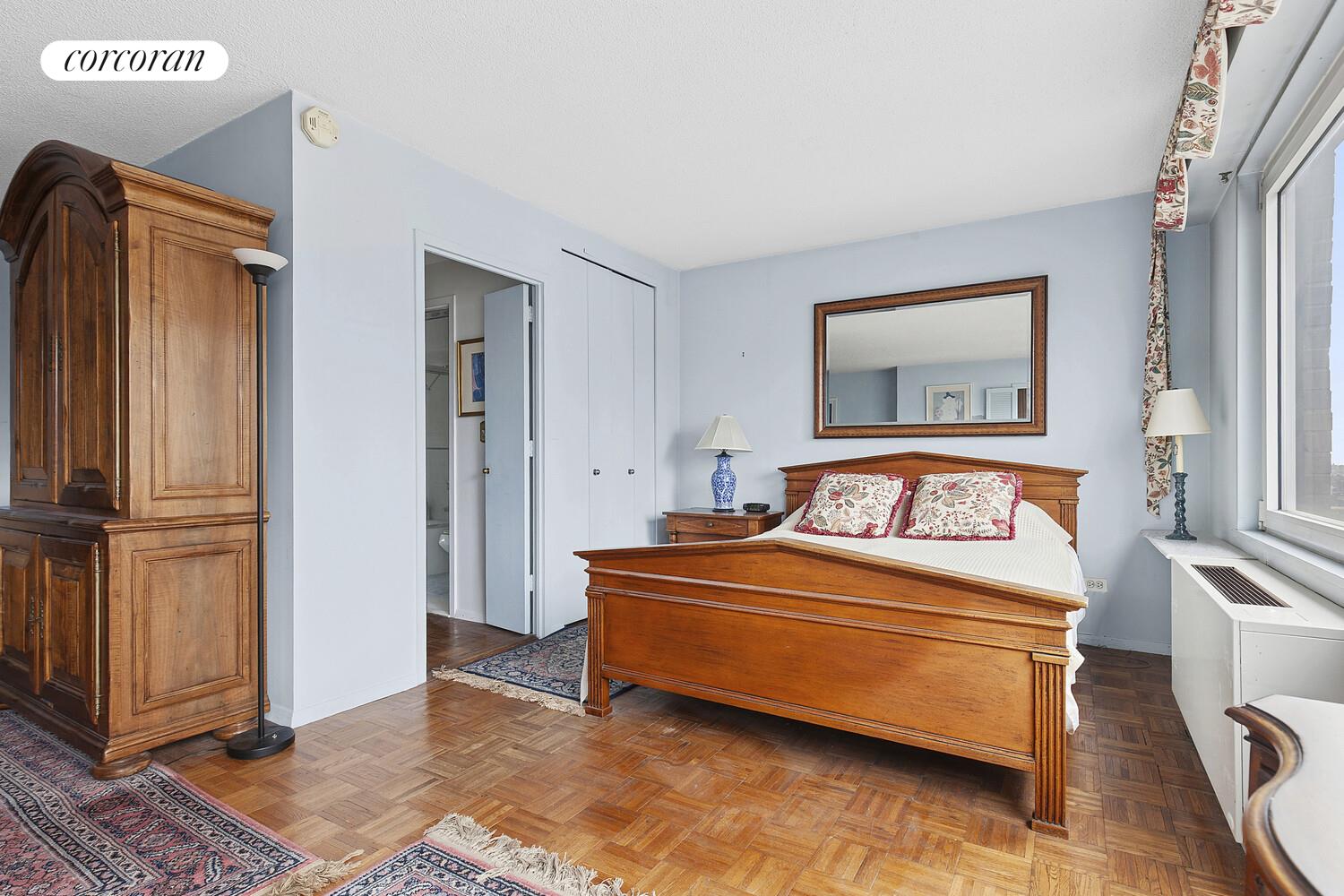 #3 photo, 1065 PARK Avenue, Carnegie Hill , NY 10128