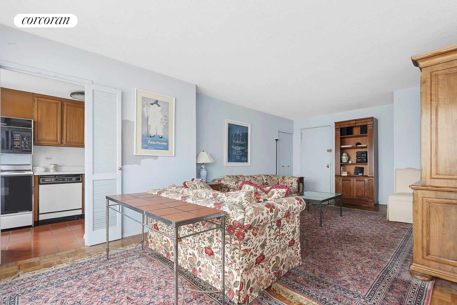 #5 photo, 1065 PARK Avenue, Carnegie Hill , NY 10128