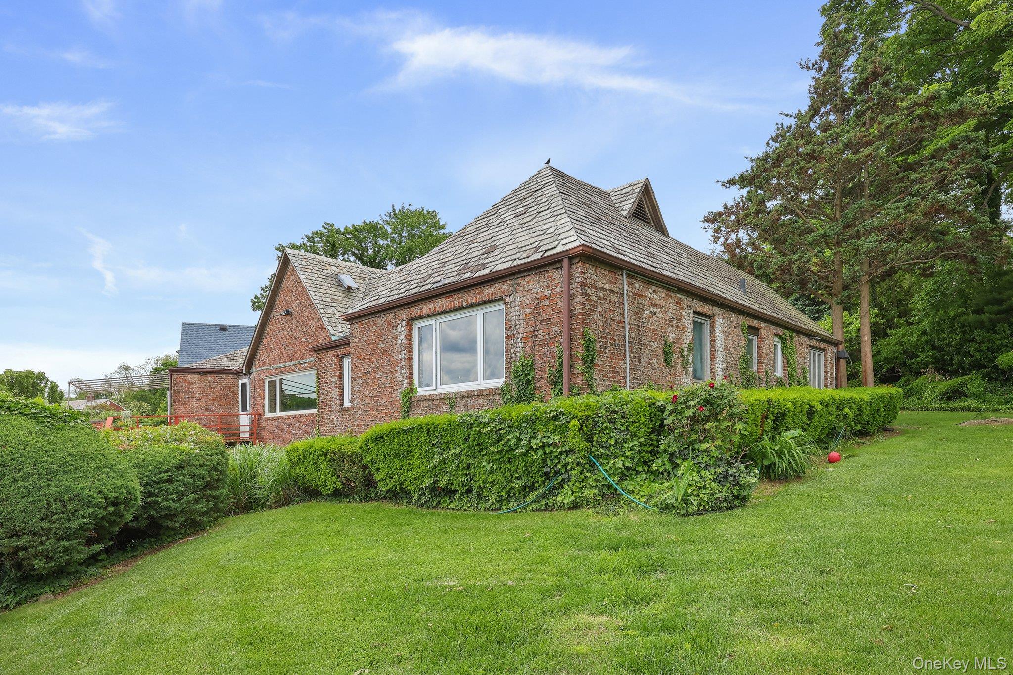 #13 photo, 69 Cornwells Beach Road, Sands Point , NY 11050