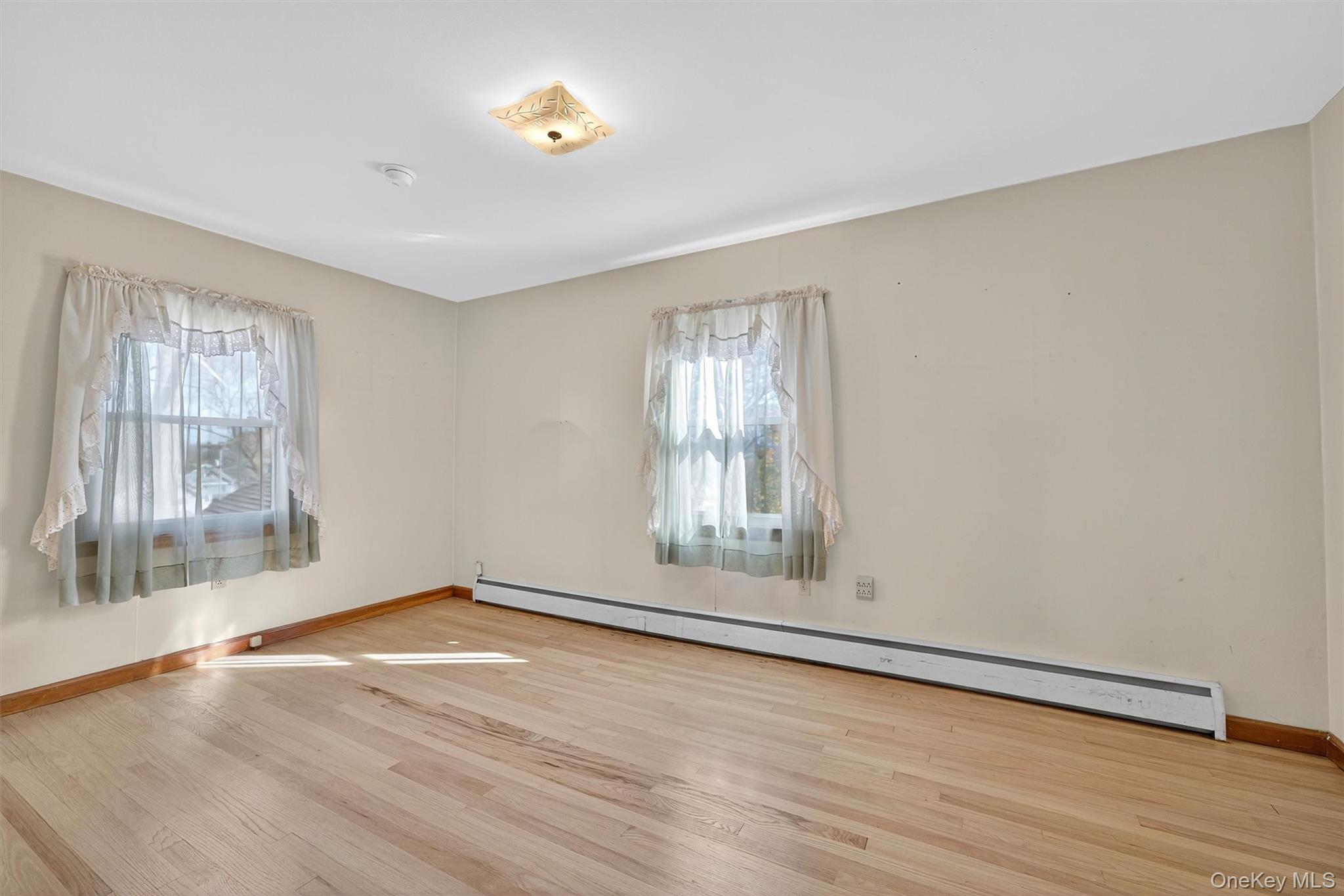 #20 photo, 18 Oakland Avenue, Chester , NY 10918