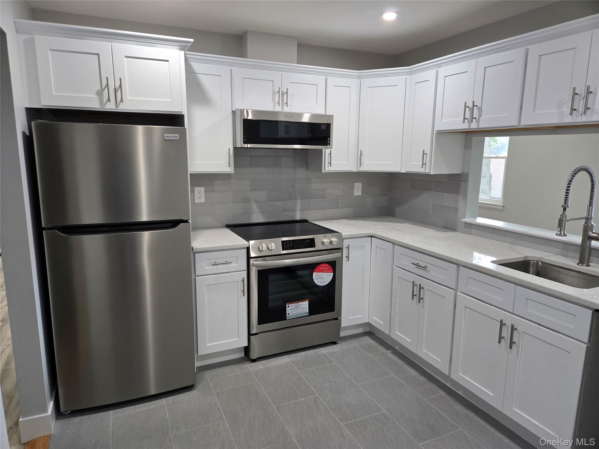 #8 photo, 548 Sierra Vista Lane, Valley Cottage , NY 10989