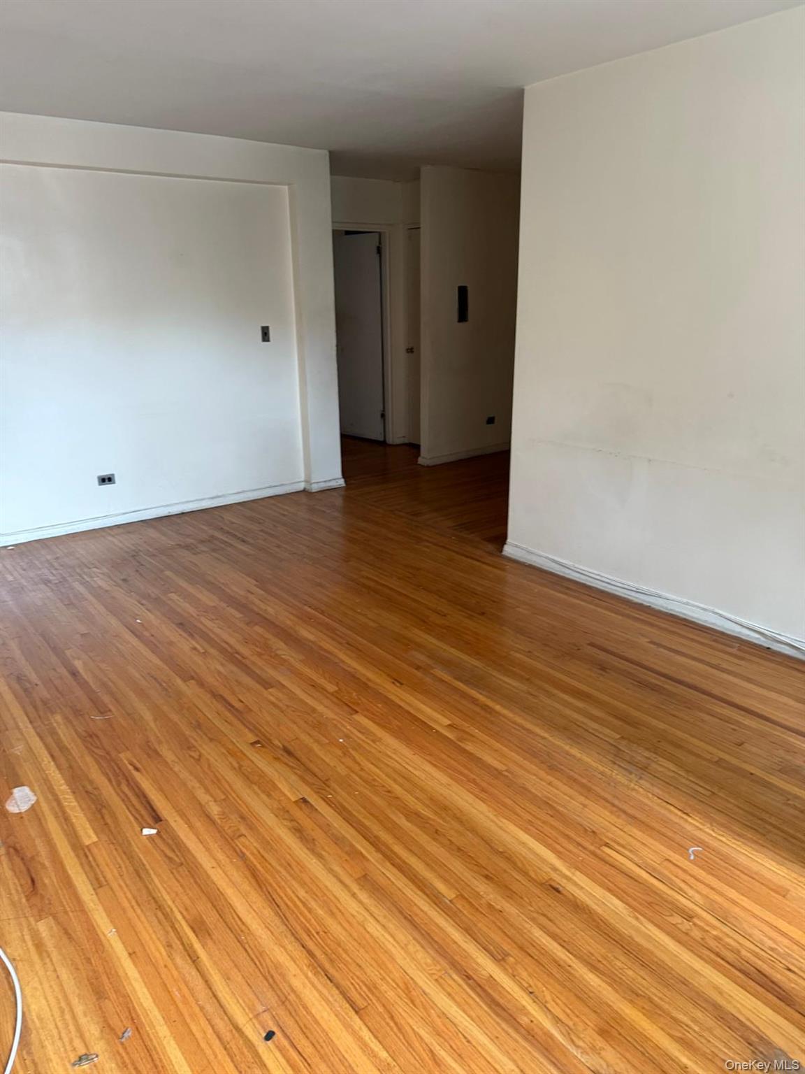 #11 photo, 3520 Tryon Avenue, Bronx , NY 10467