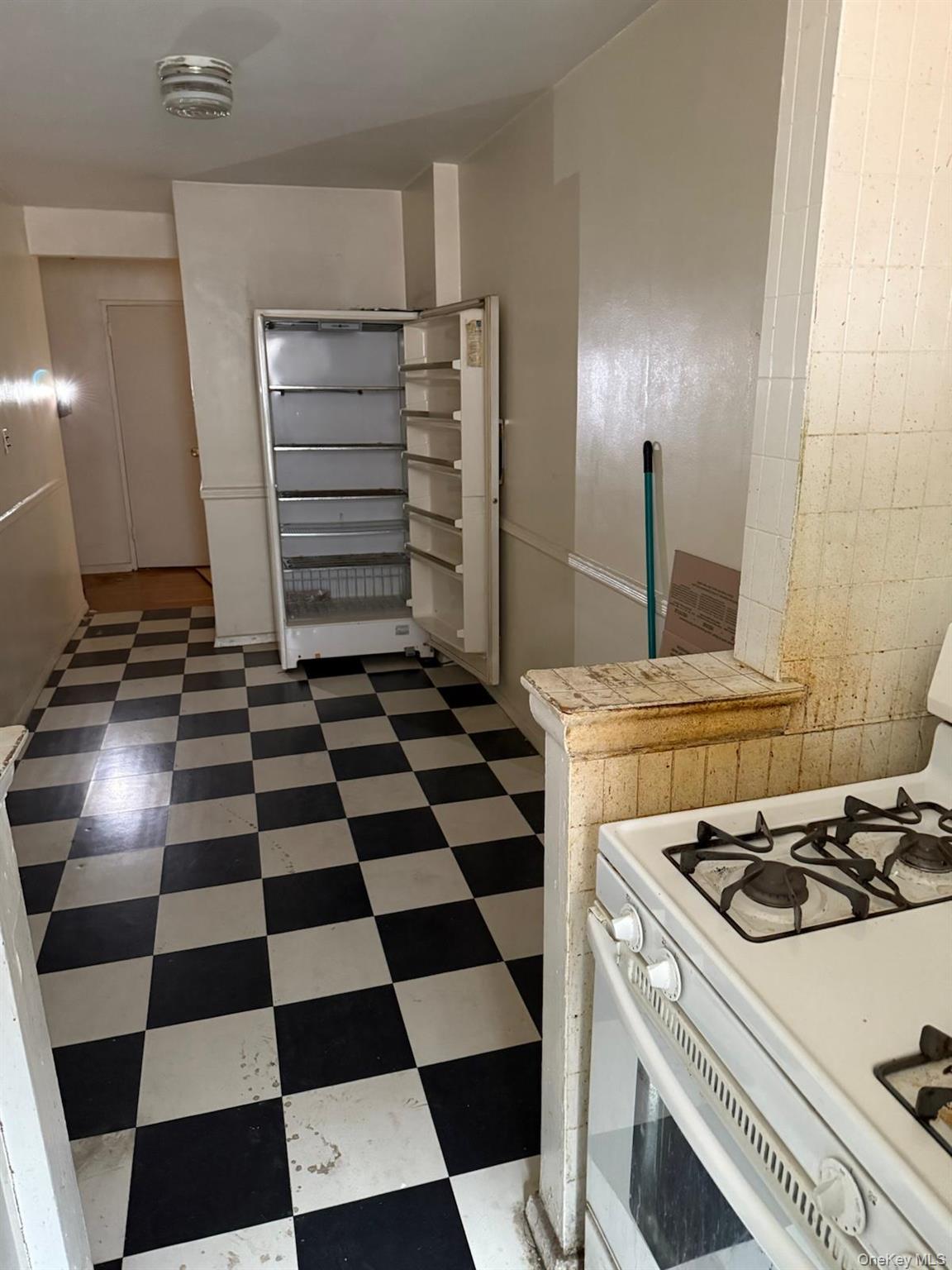 #15 photo, 3520 Tryon Avenue, Bronx , NY 10467