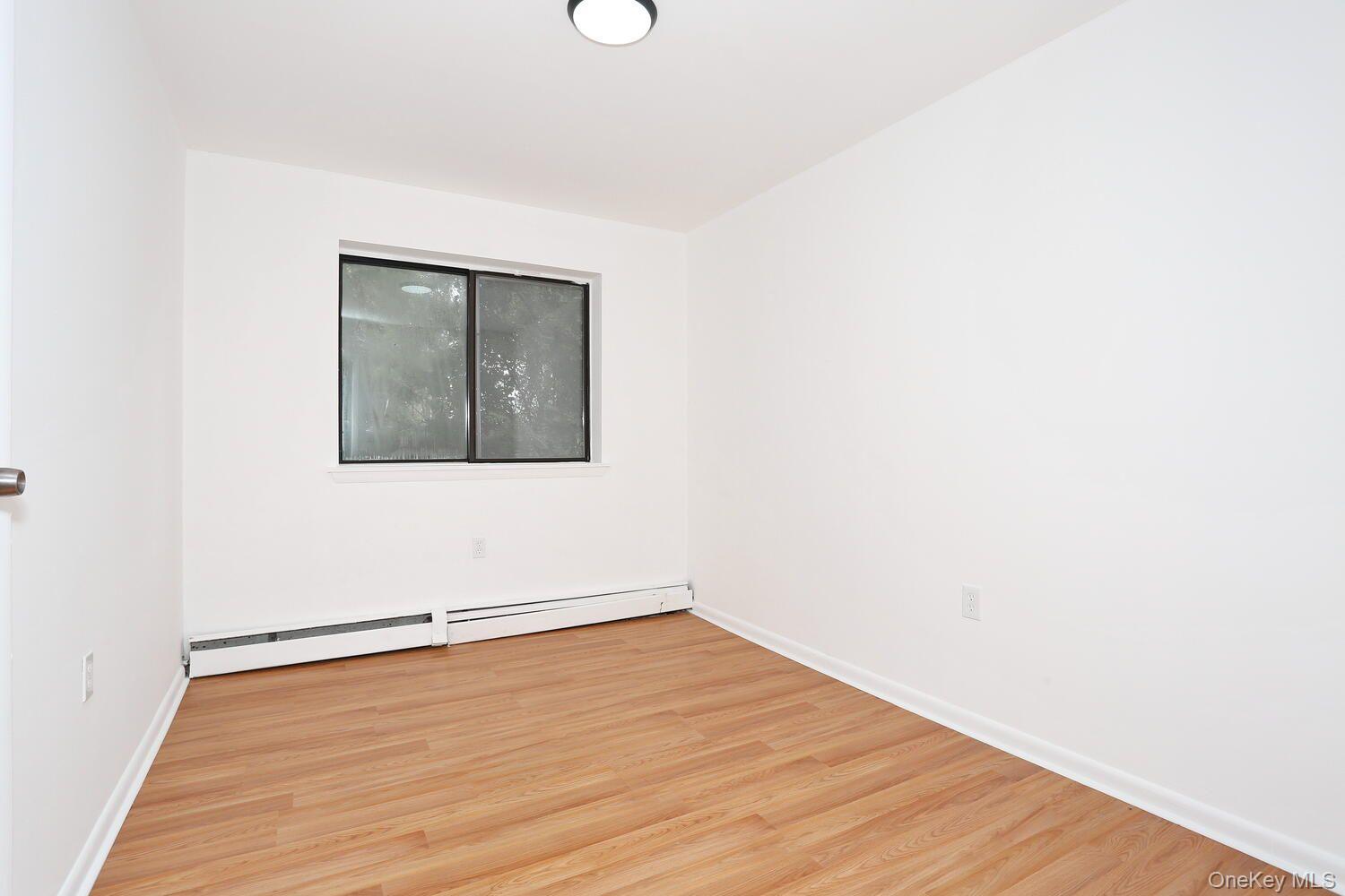 #17 photo, 366 Concord Lane, Middletown , NY 10940