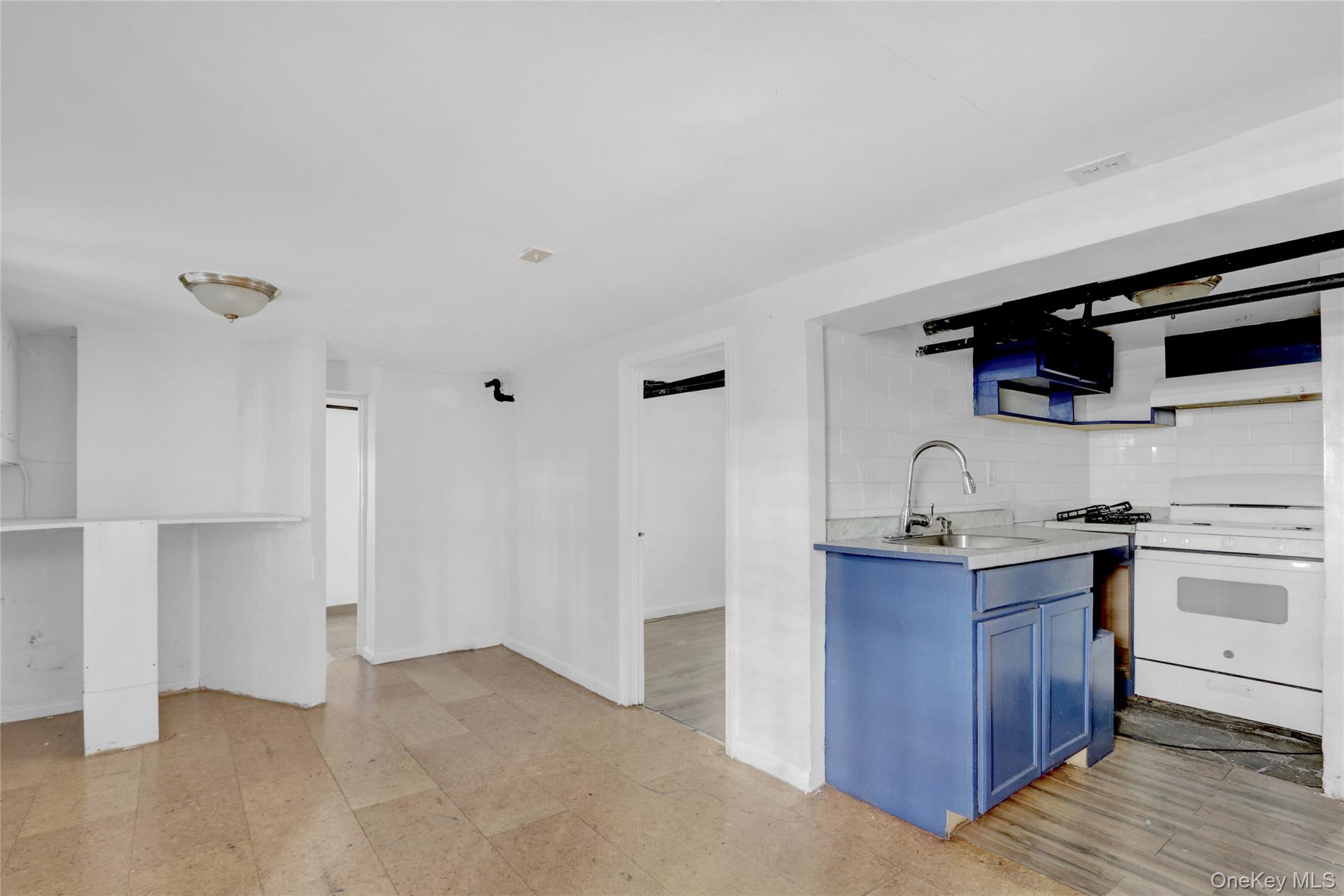 #16 photo, 2217 Collier Avenue, Far Rockaway , NY 11691