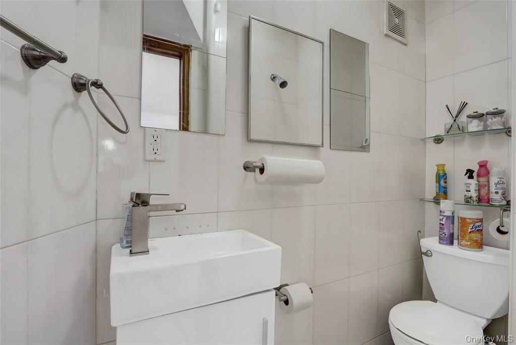 #8 photo, 34-08 Murray Lane, Flushing , NY 11354