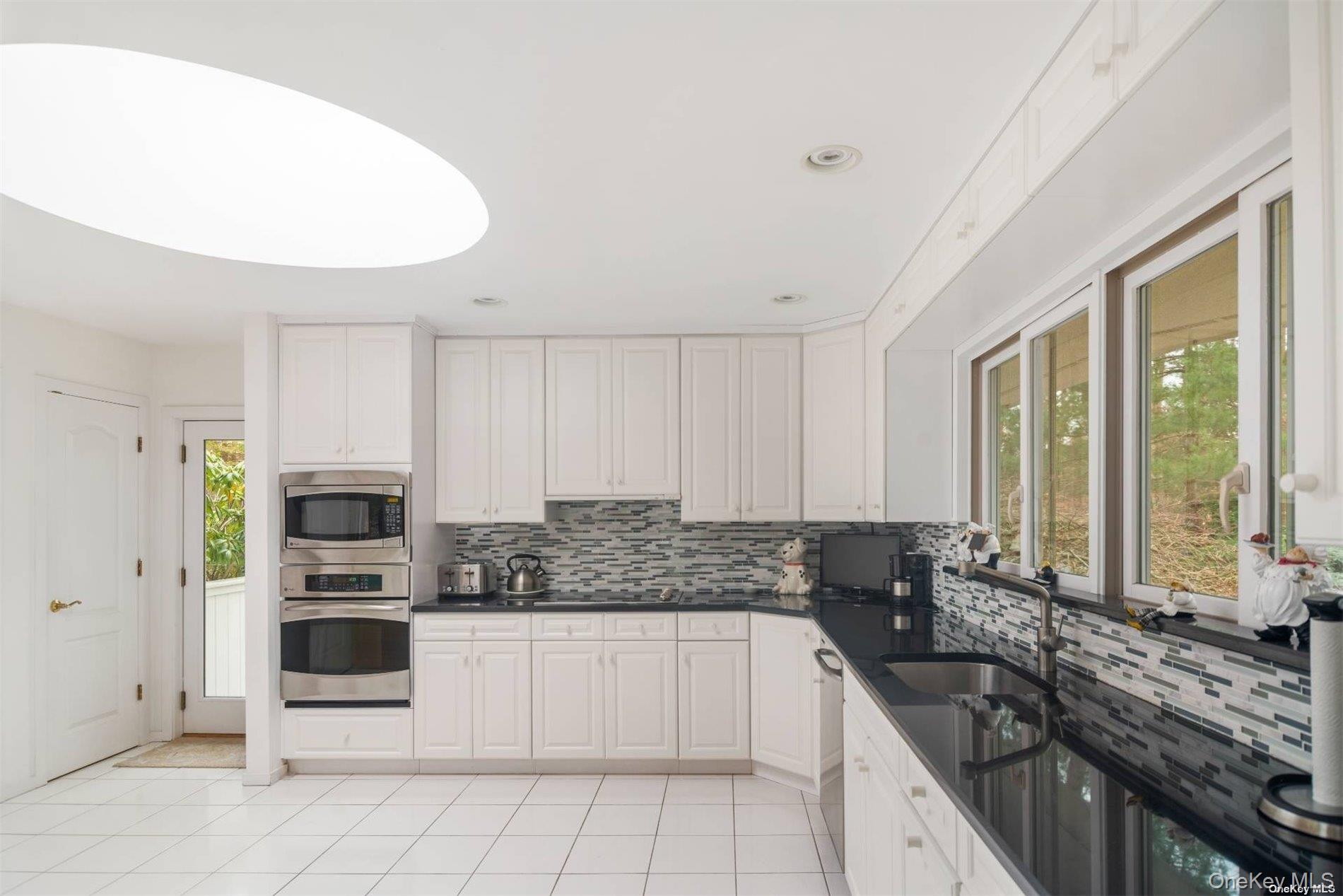 #8 photo, 14 Indian Pipe Drive, Quogue , NY 11959