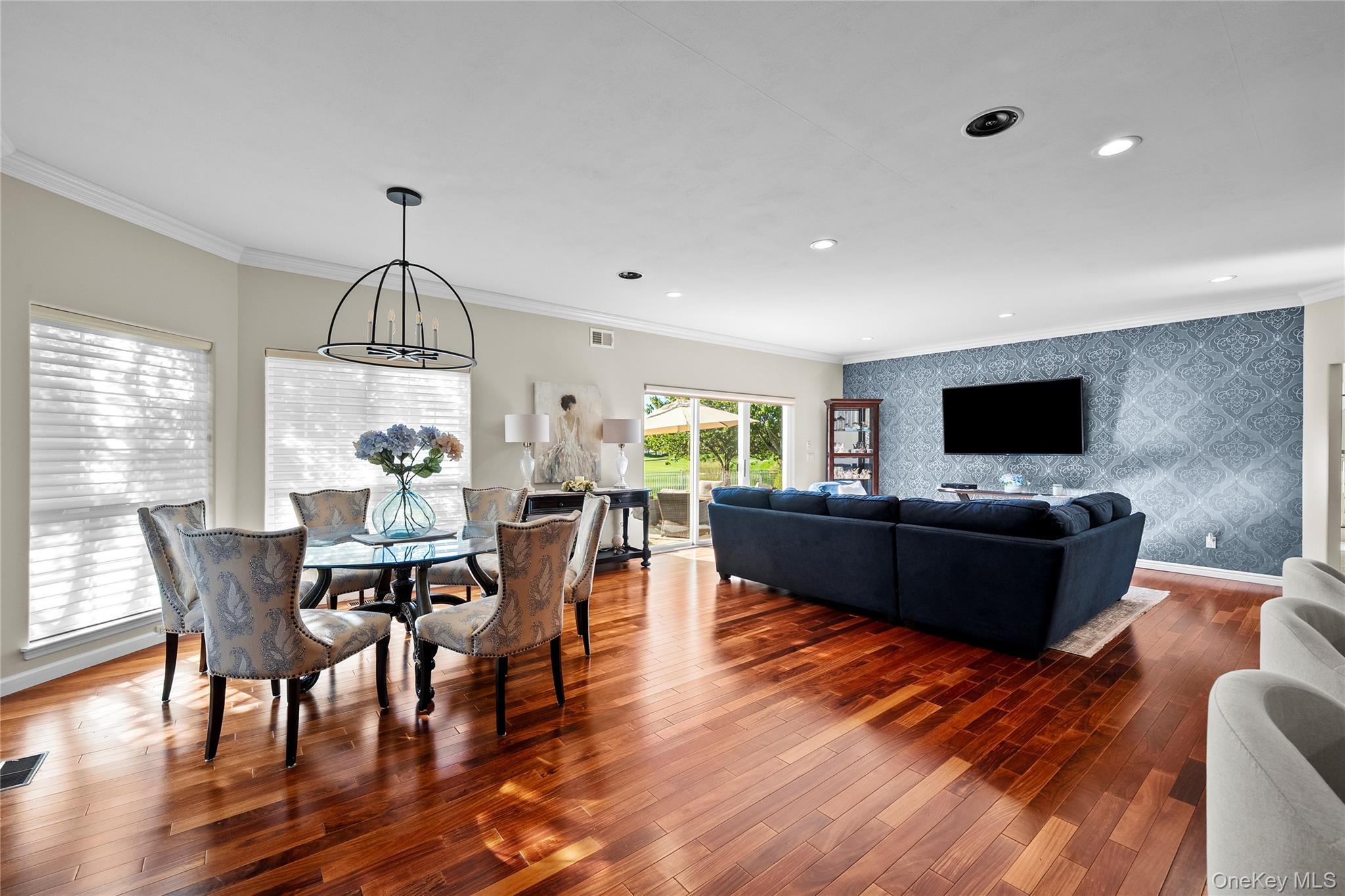 #14 photo, 77 Hamlet Drive, Mount Sinai , NY 11766