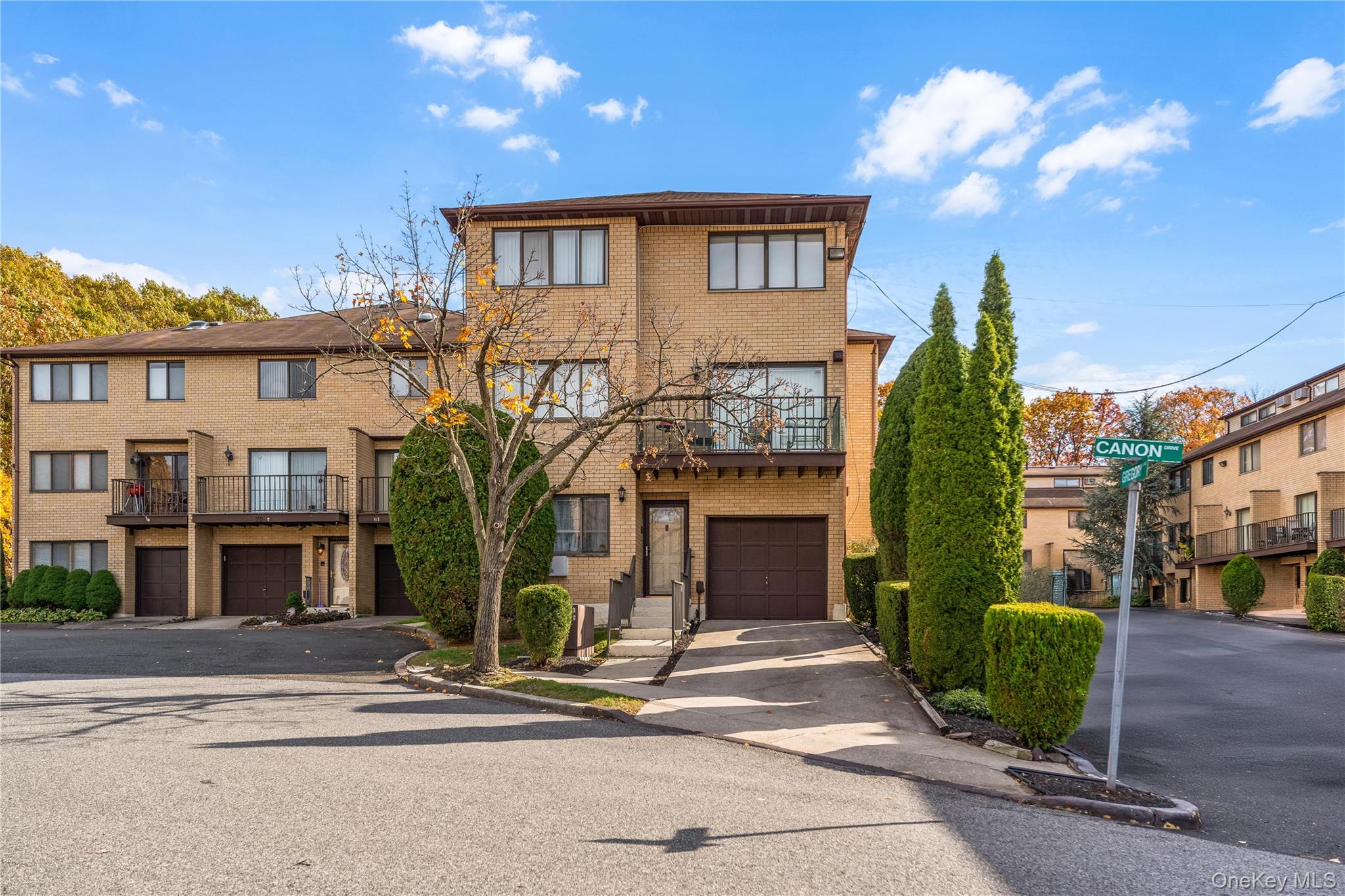 #1 photo, 17A Gregory Lane, Staten Island , NY 10314