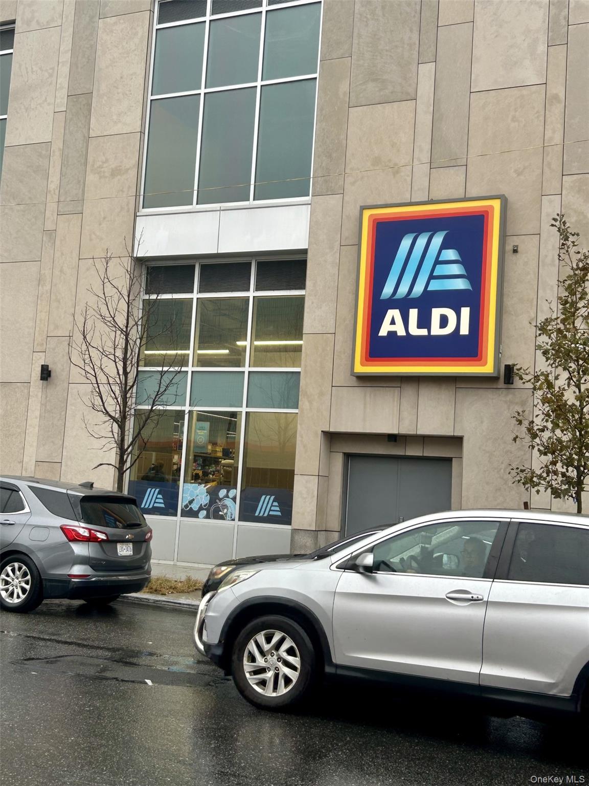 #7 photo, 89-00 170 Street, Jamaica Hills , NY 11432