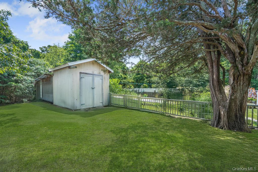 #13 photo, 4 Cooks Lane, Westhampton , NY 11977